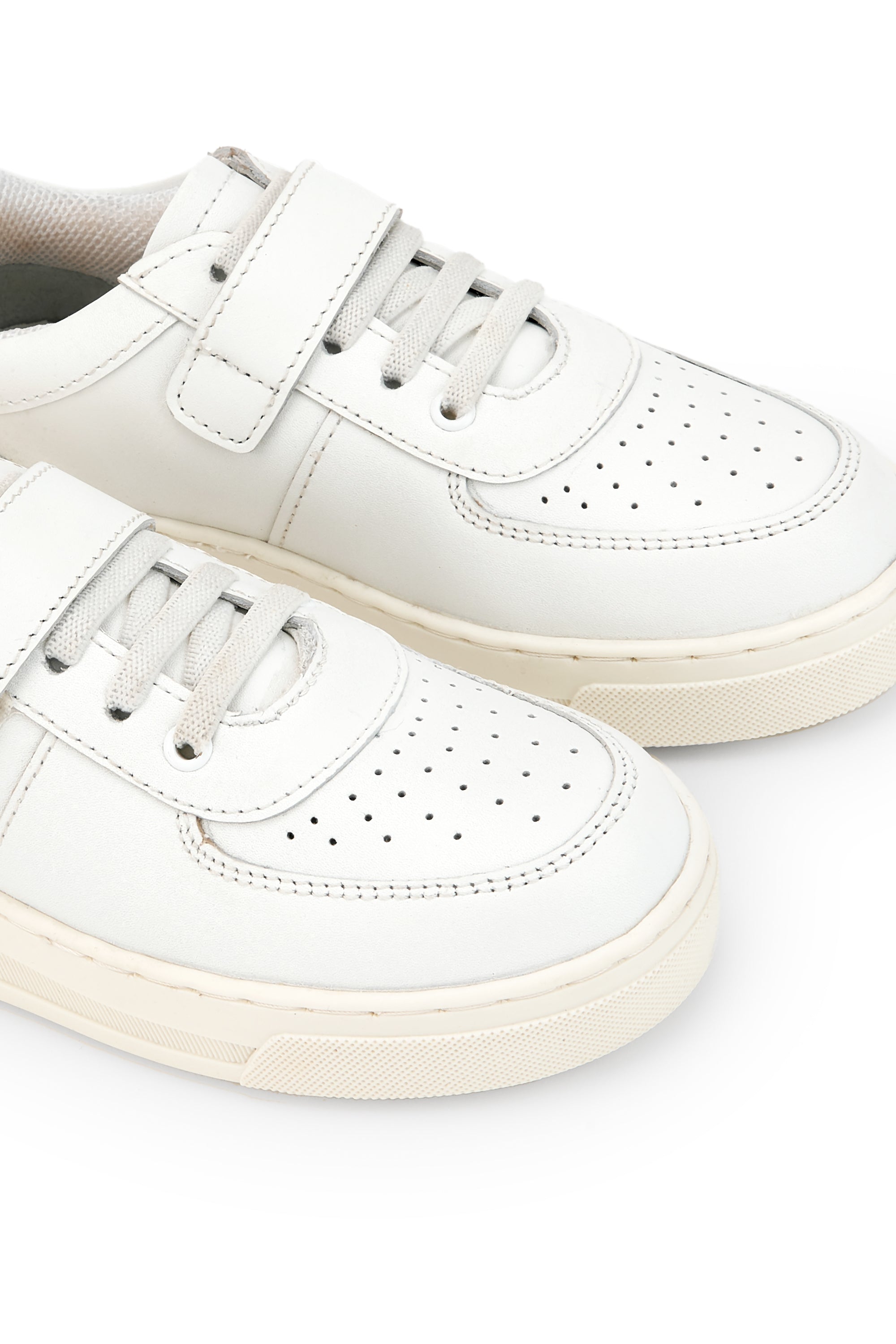 Zapatillas de niña blancas CHG Shoes Charanga