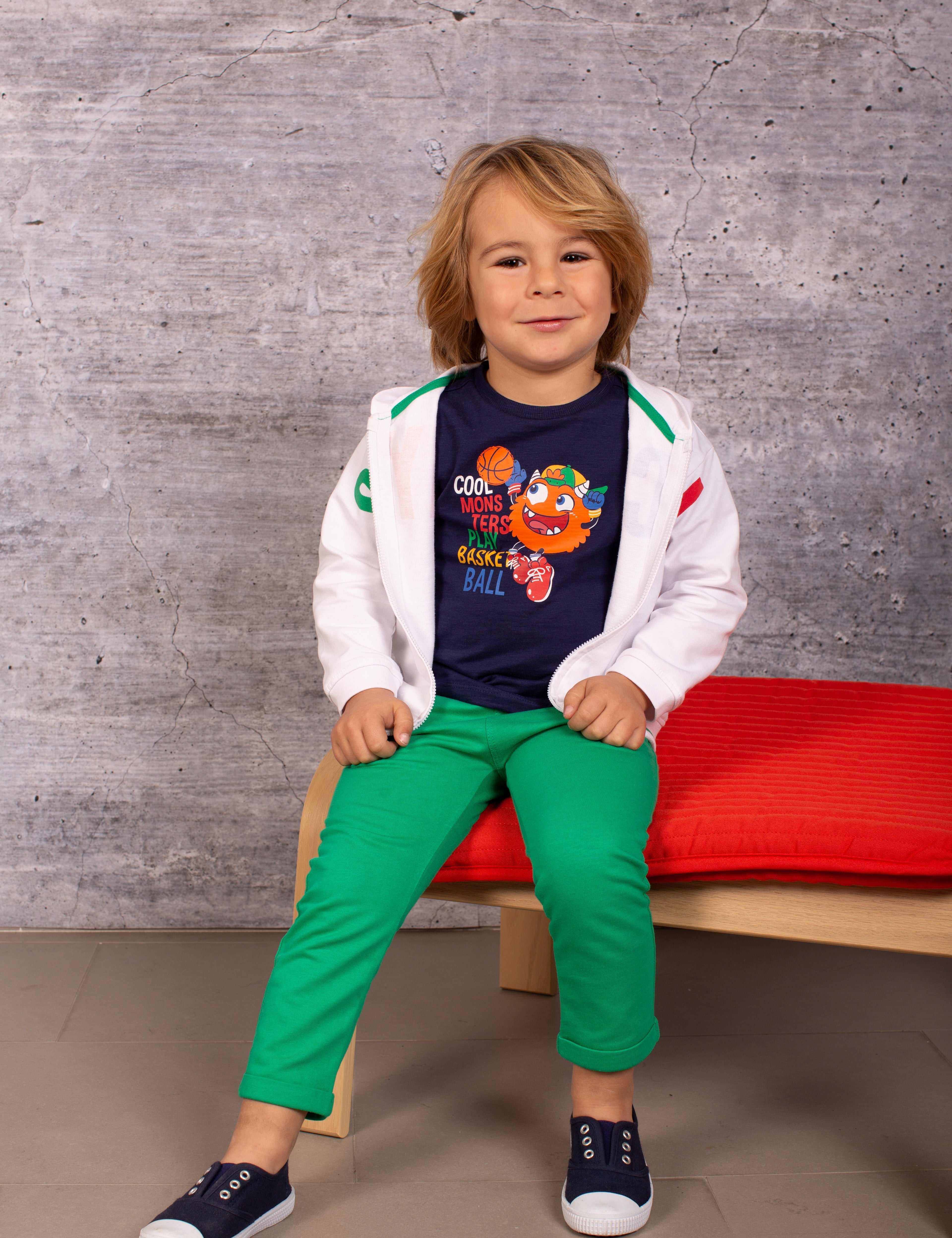 Camiseta de bebé marino estampado basket