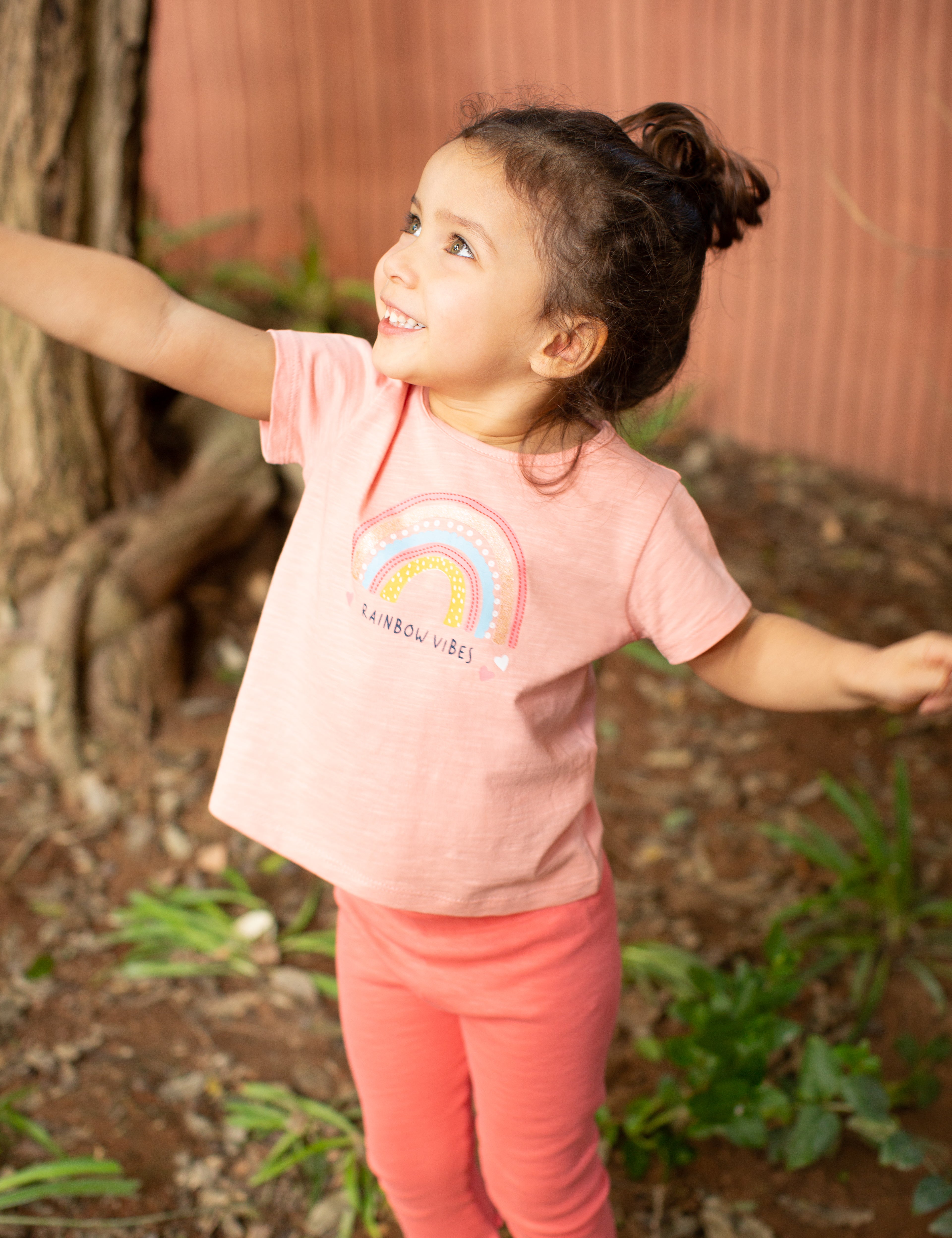 Camiseta de bebé coral