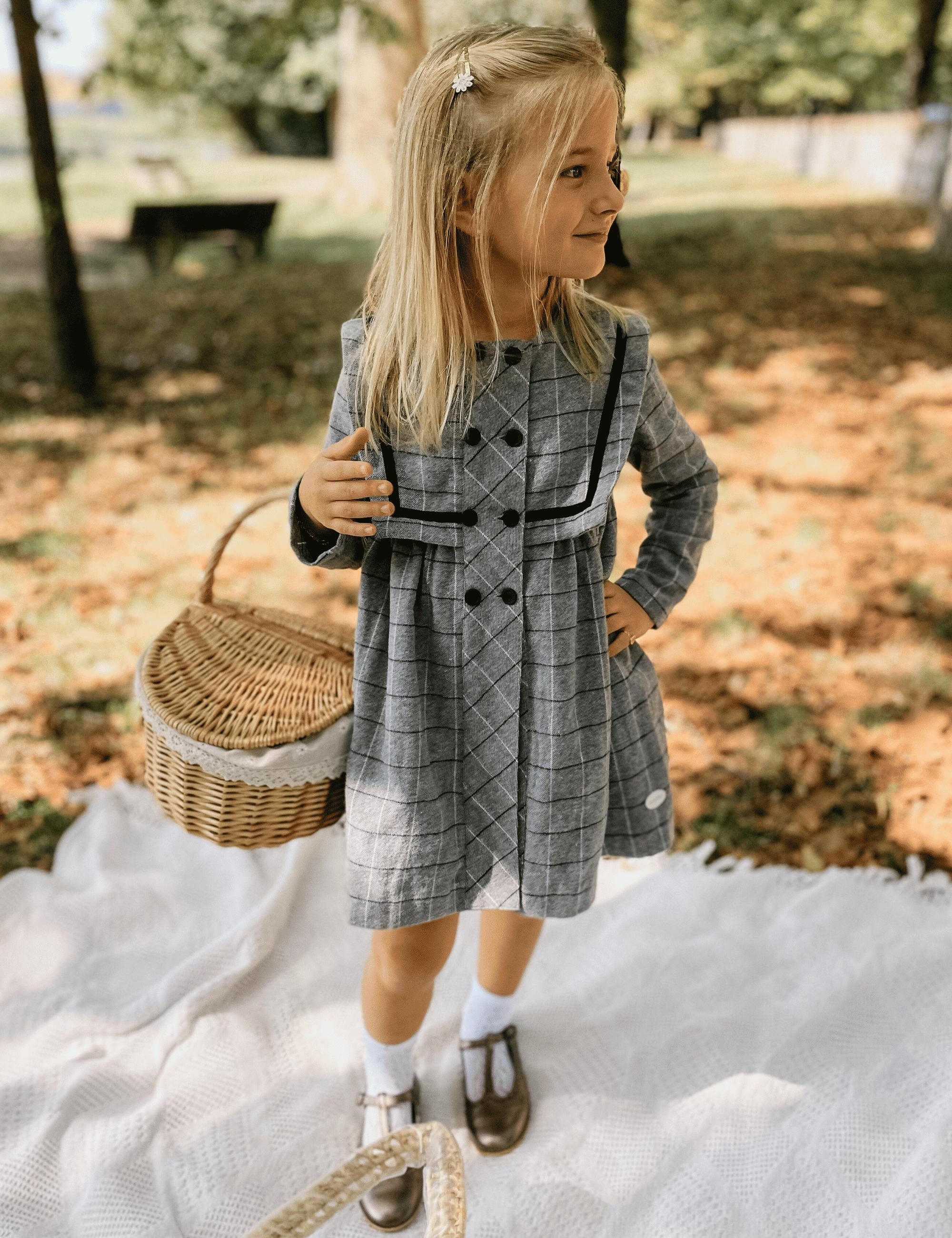 Vestido de niña gris Cocote & Charanga