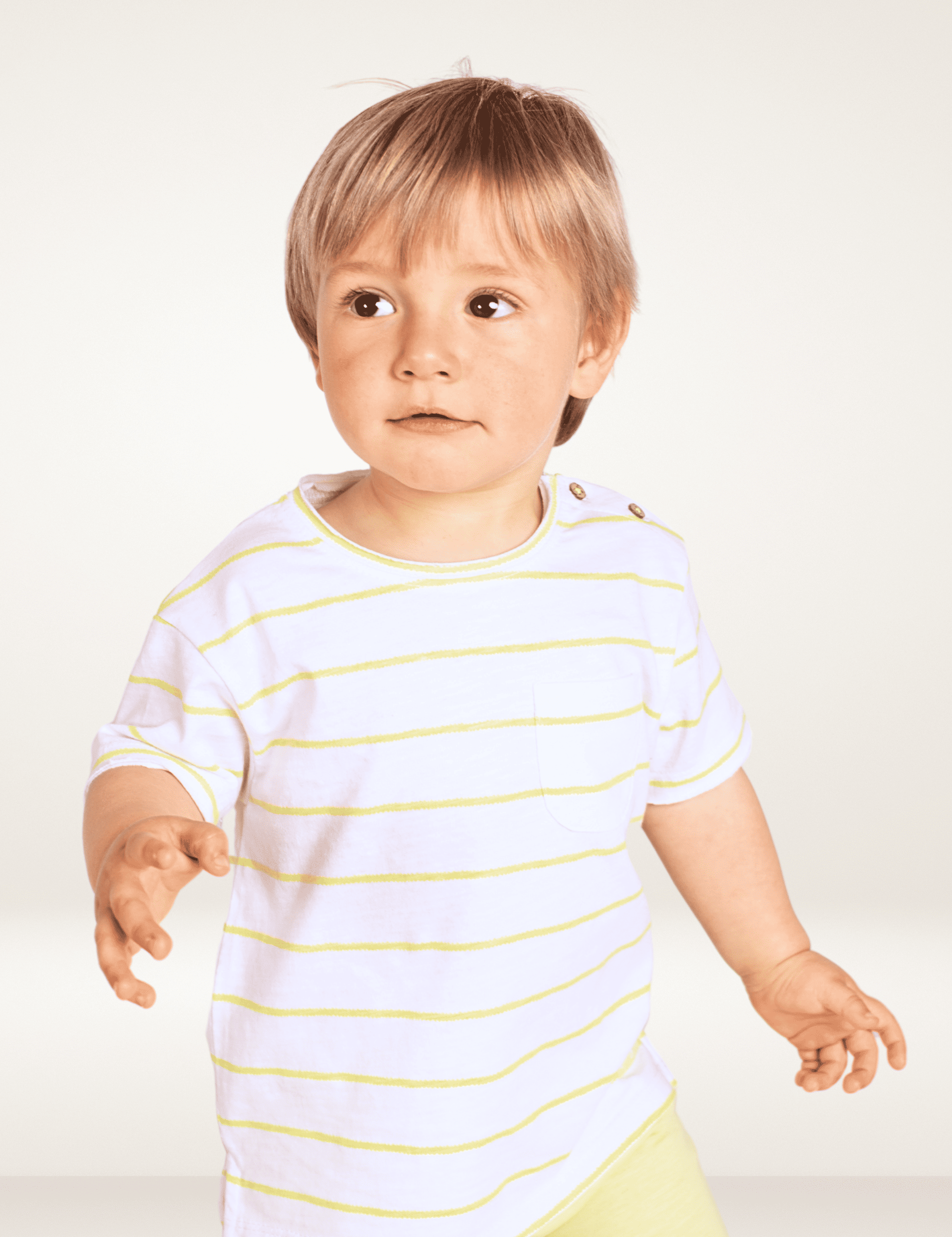 Camiseta de bebé niño a rayas blanco y amarillo