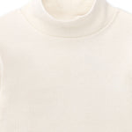 detalle ribete en camiseta niña color crudo