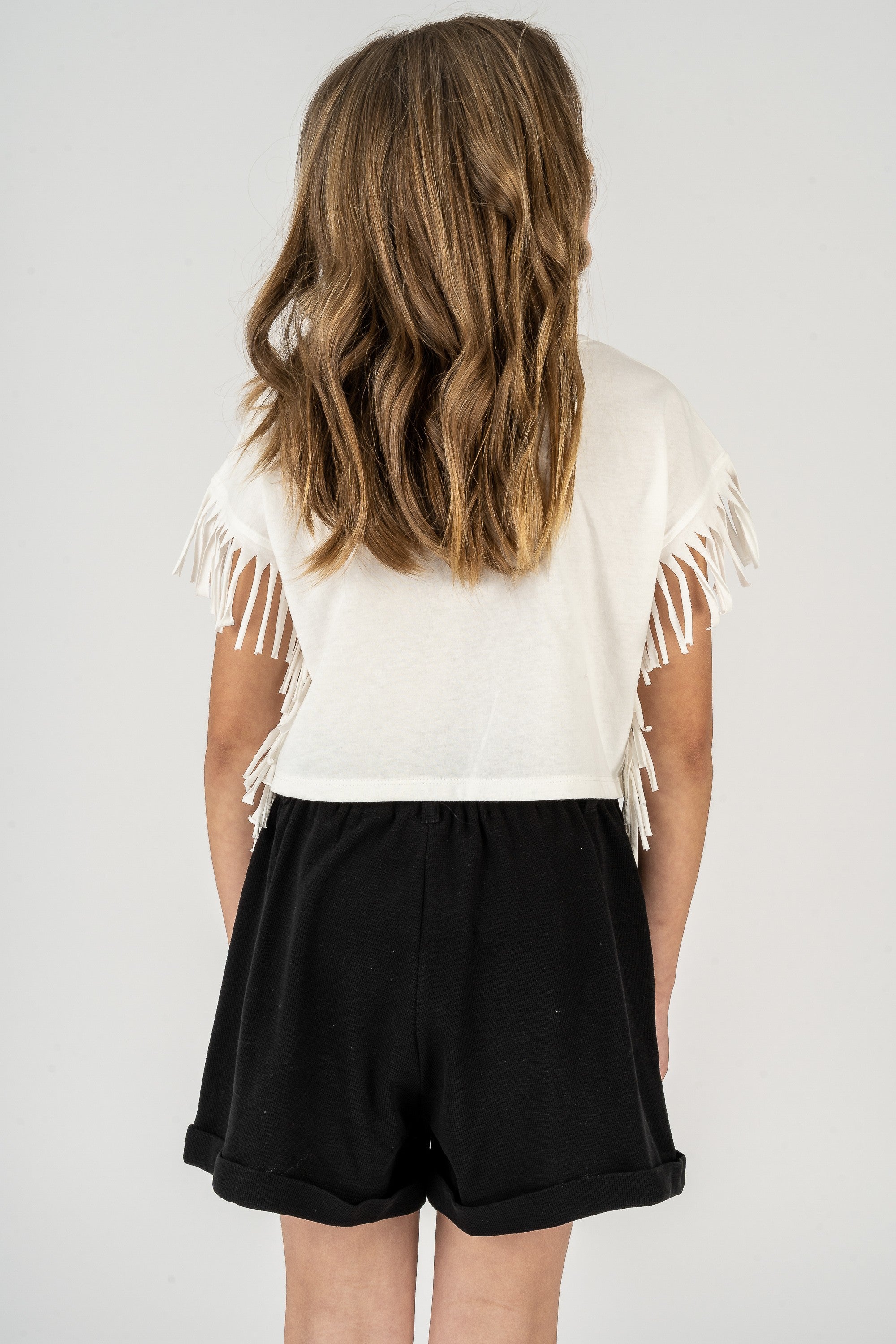 Camiseta de niña blanca detalle flecos VERANO/Outlet
