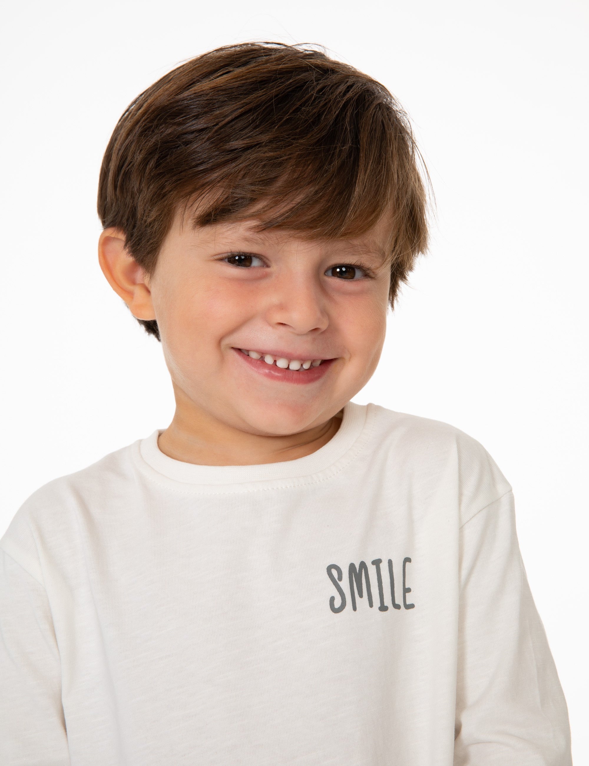 Camiseta en color crudo con texto smile Charanga
