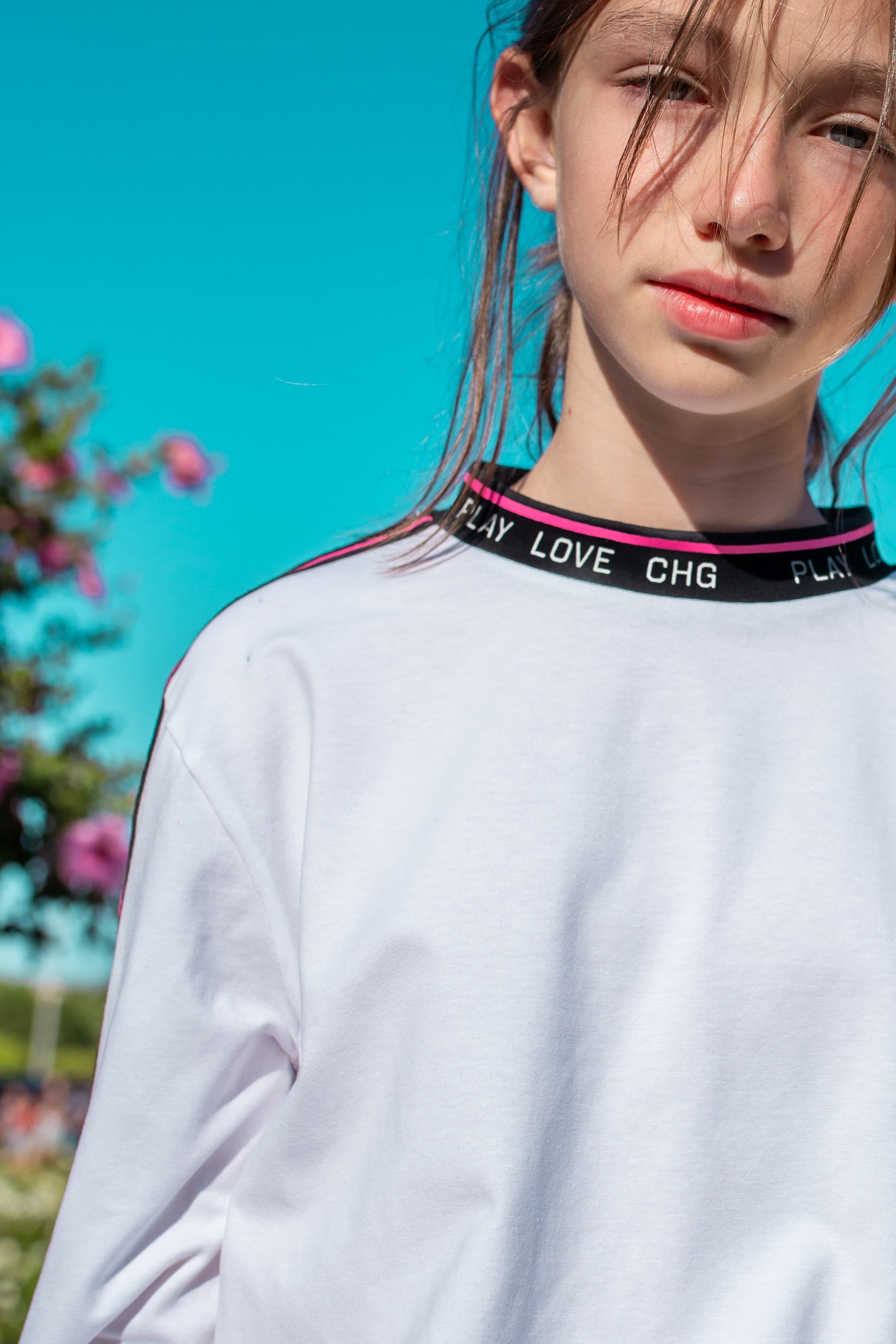 Sudadera de niña color blanco con cordón Outlet