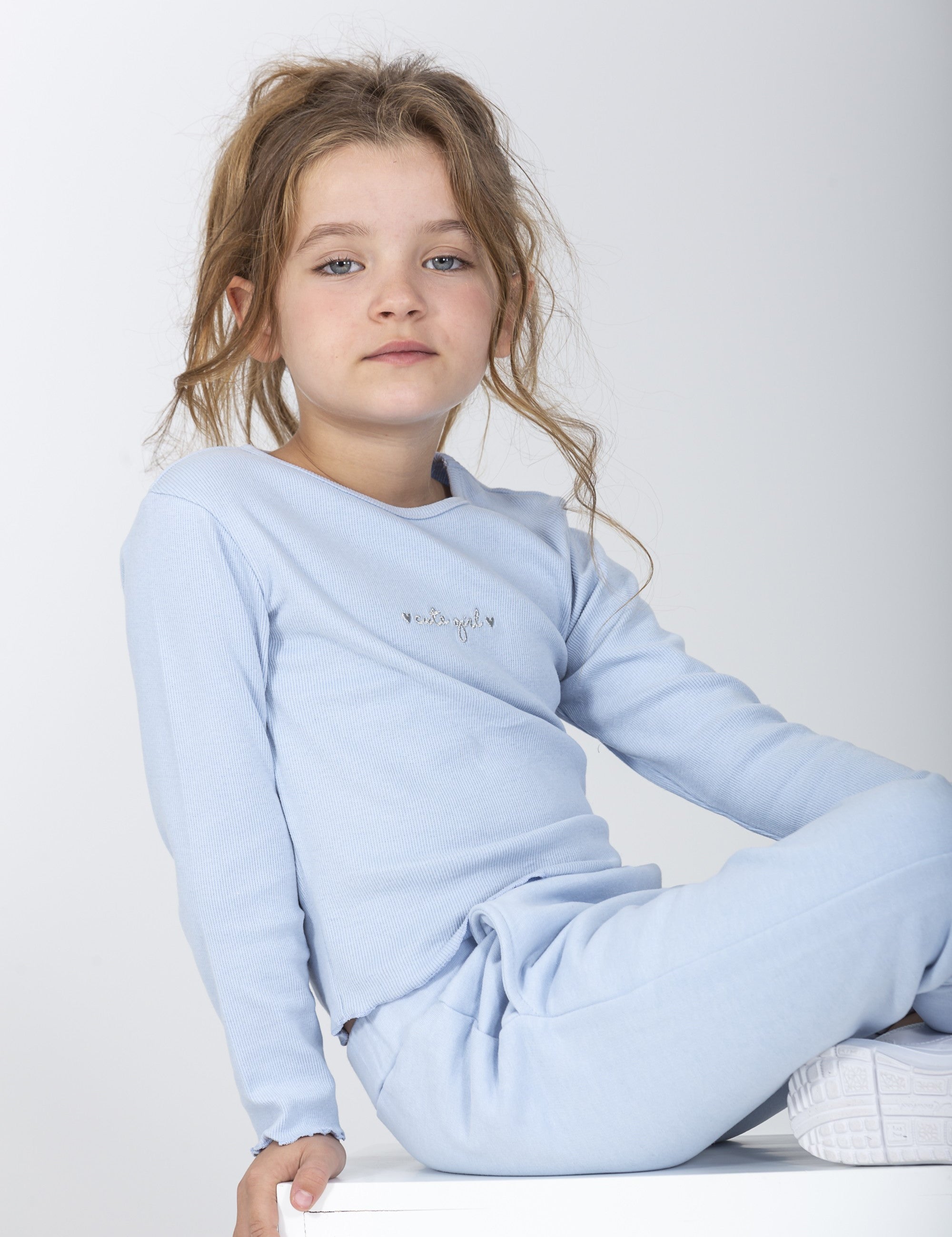 Camiseta de niña celeste cute girl Charanga