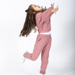 Pantalón de niña rosa suave