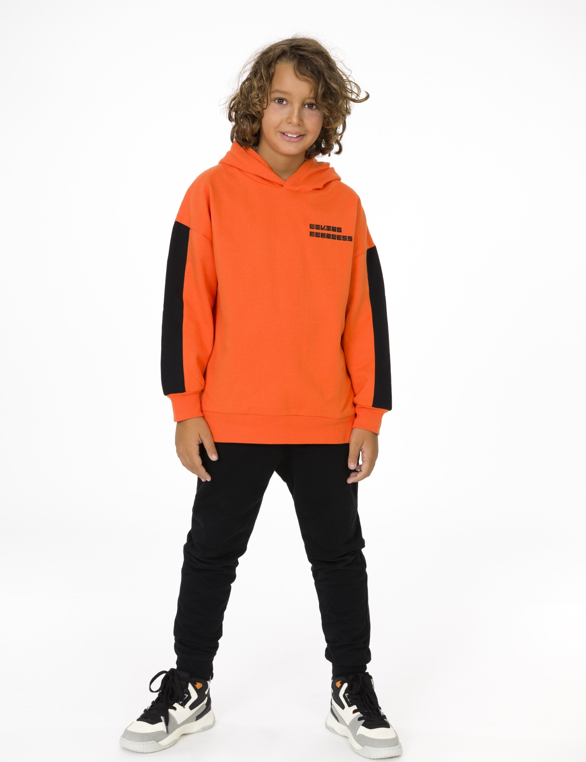 Sudadera cerrada de NIÑO naranja Tokyo Outlet