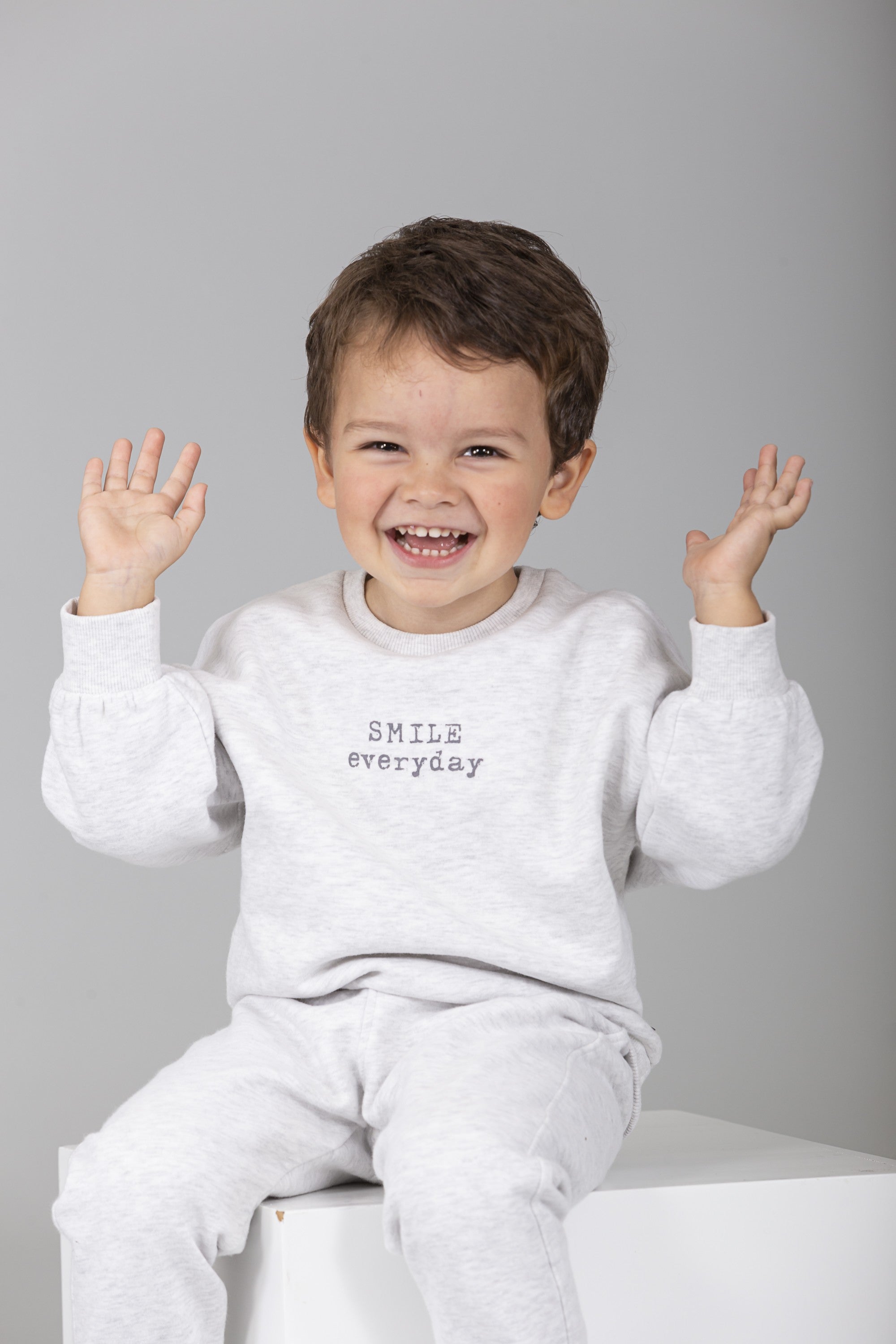 Sudadera de bebé gris smile Charanga