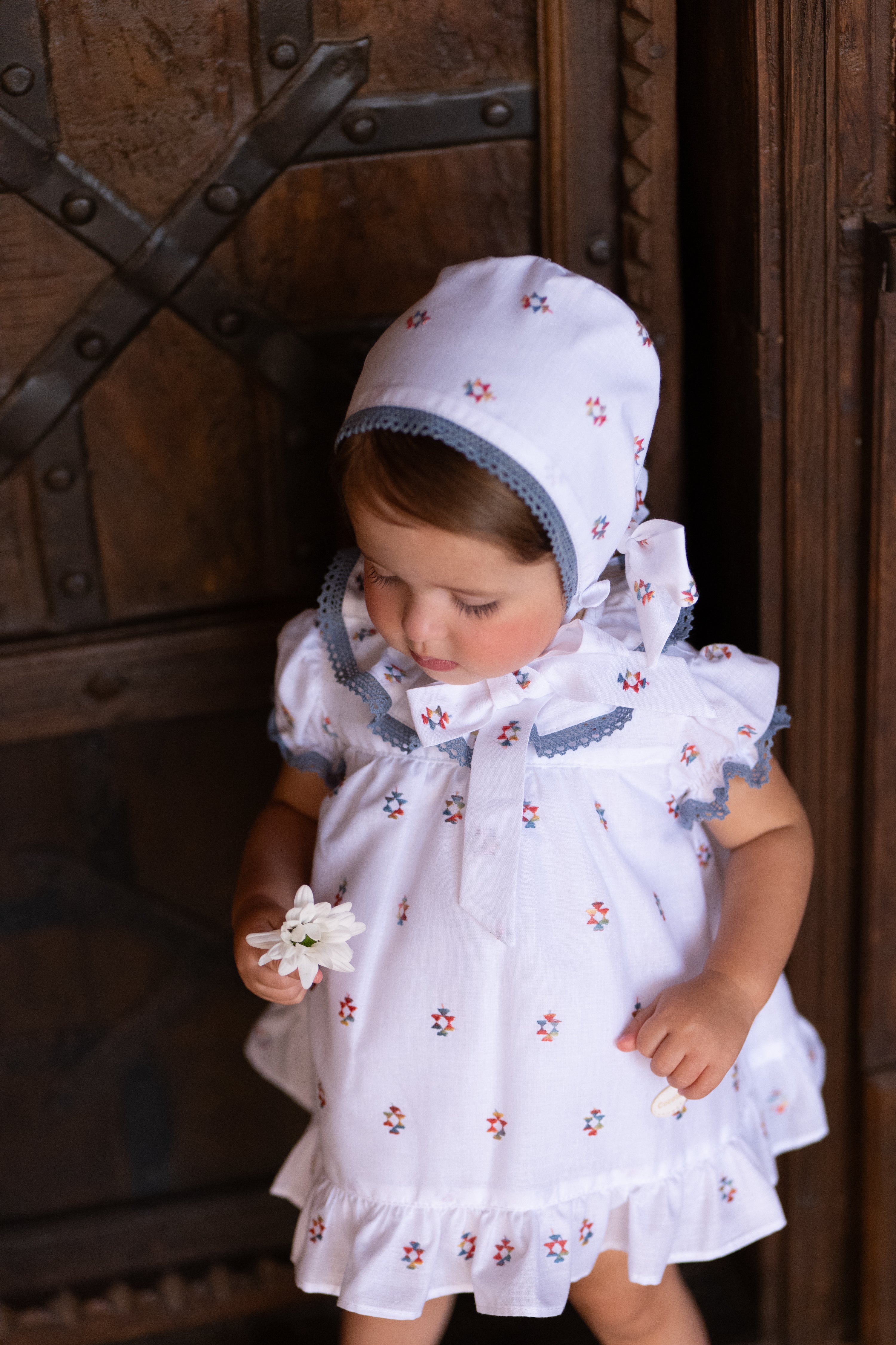 Conjunto bebé niña con capota y cubrepañal | Cocote by Charanga