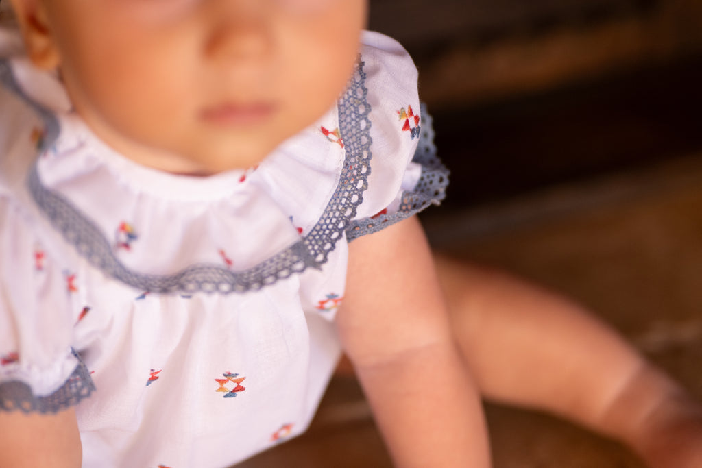 Pelele recién nacido estampado elegante | Cocote by Charanga