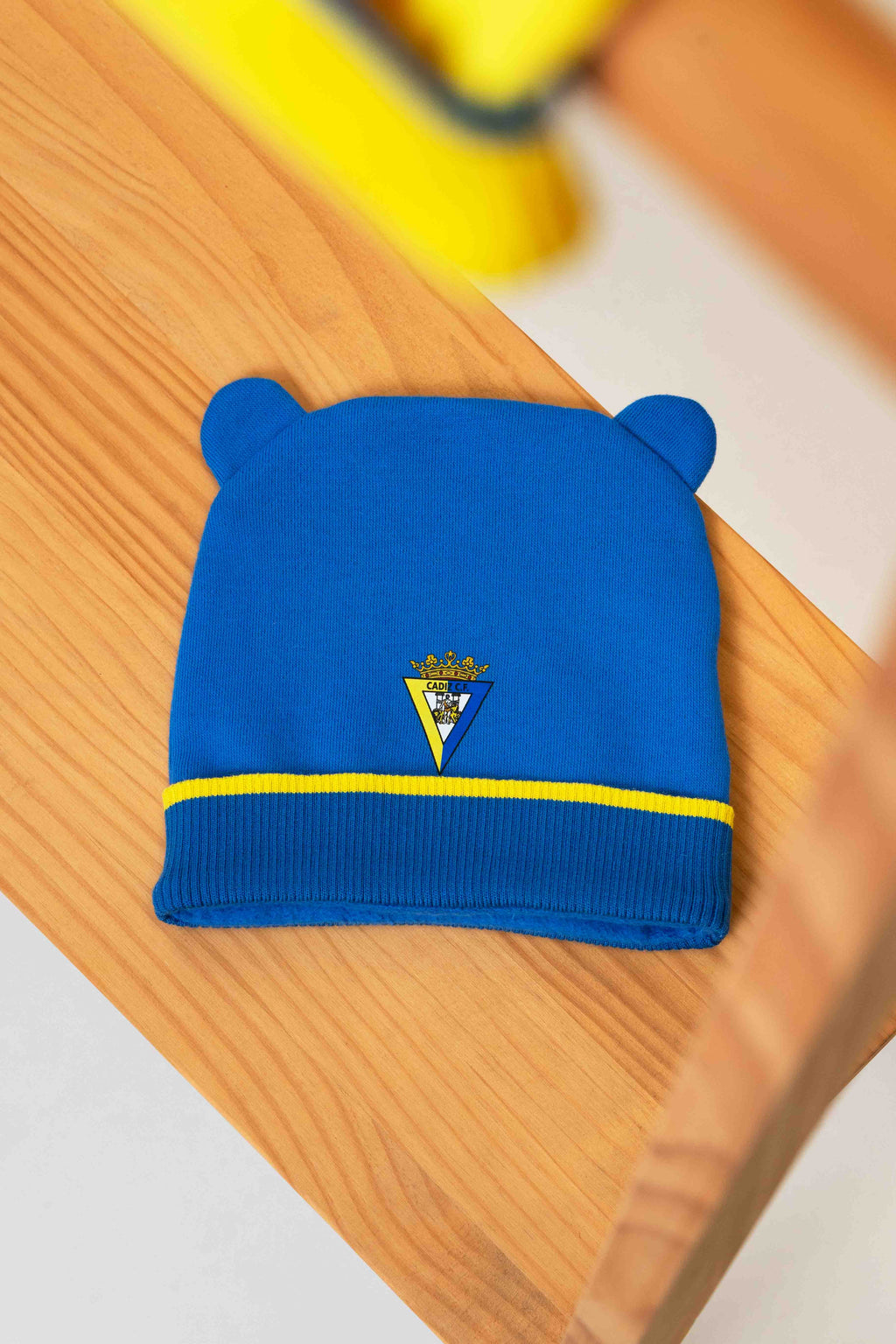 Gorro azul con orejitas bebé - Cádiz CF