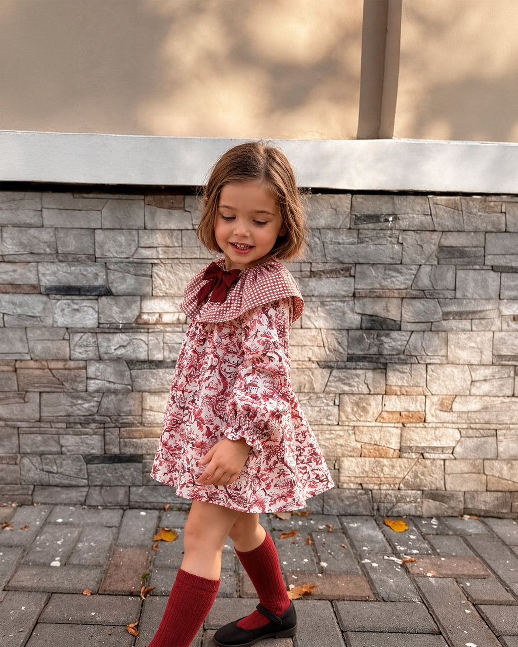 Vestido niña flores burdeos manga larga con volante Cocote