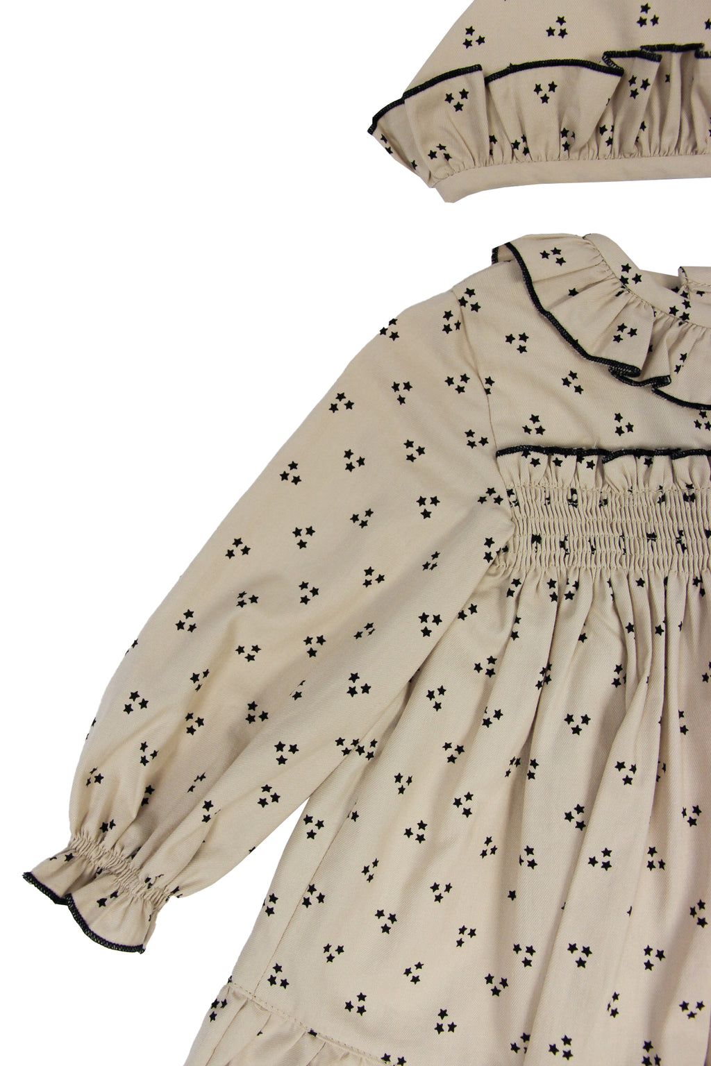 Conjunto vestido, braguita y capota de bebé Beige Estrellitas Cocote & Charanga