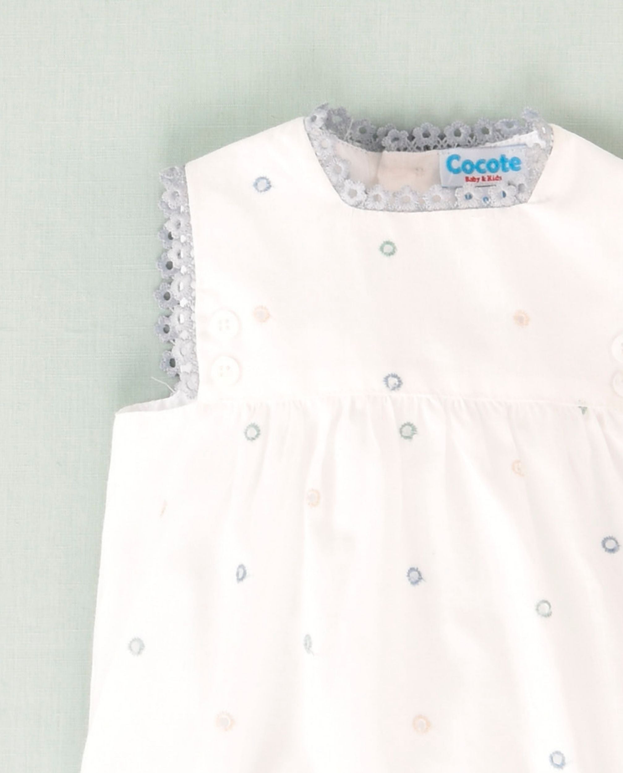 Pelele perforado recién nacido celeste | Cocote by Charanga