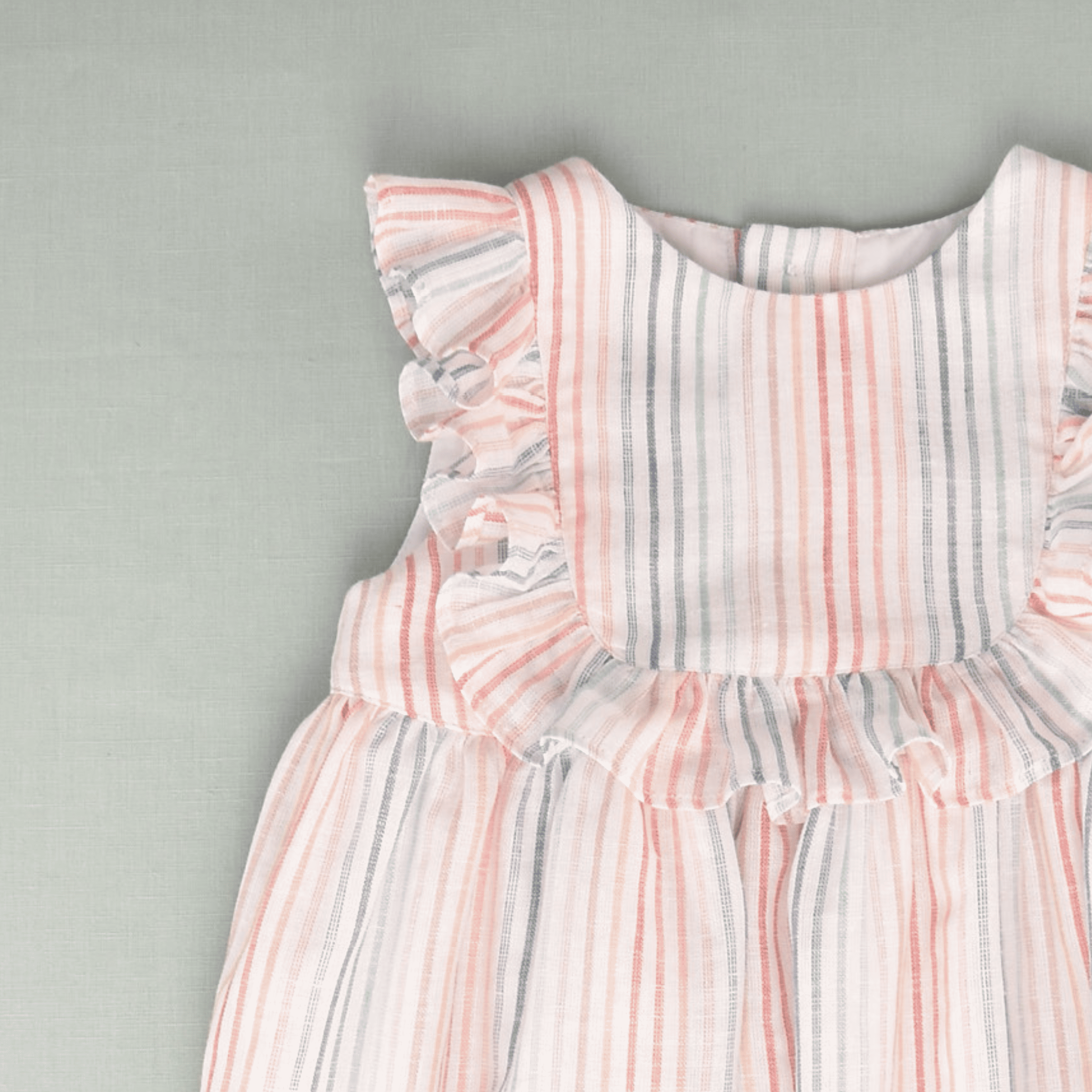 Vestido de rayas multicolor niña