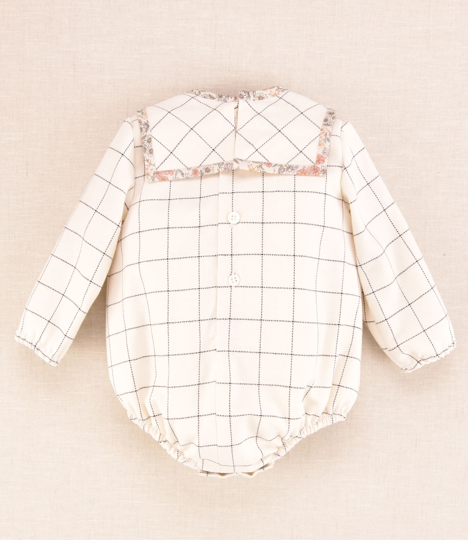 Pelele de bebé niña cuadros y flores con manga larga | Cocote x Charanga