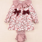 Conjunto de bebé vestido estampado floral y braguita cuadros burdeos Cocote x Charanga
