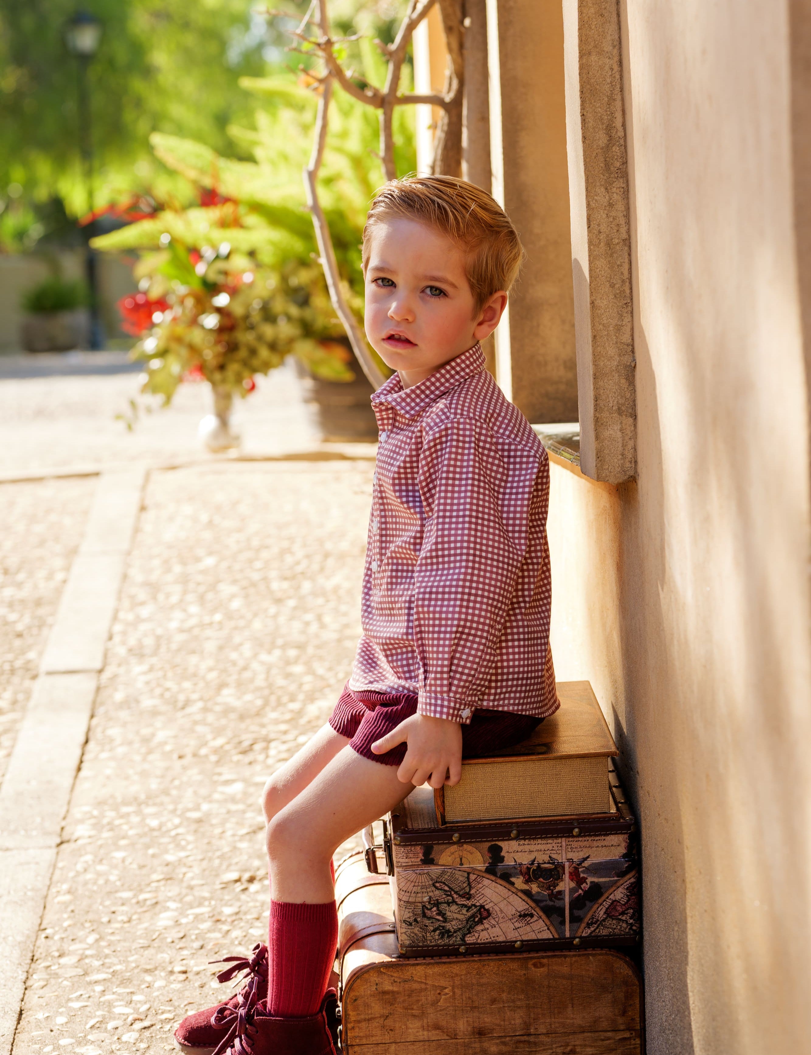 Conjunto niño camisa de cuadros y pantalón de pana burdeo | Cocote x Charanga