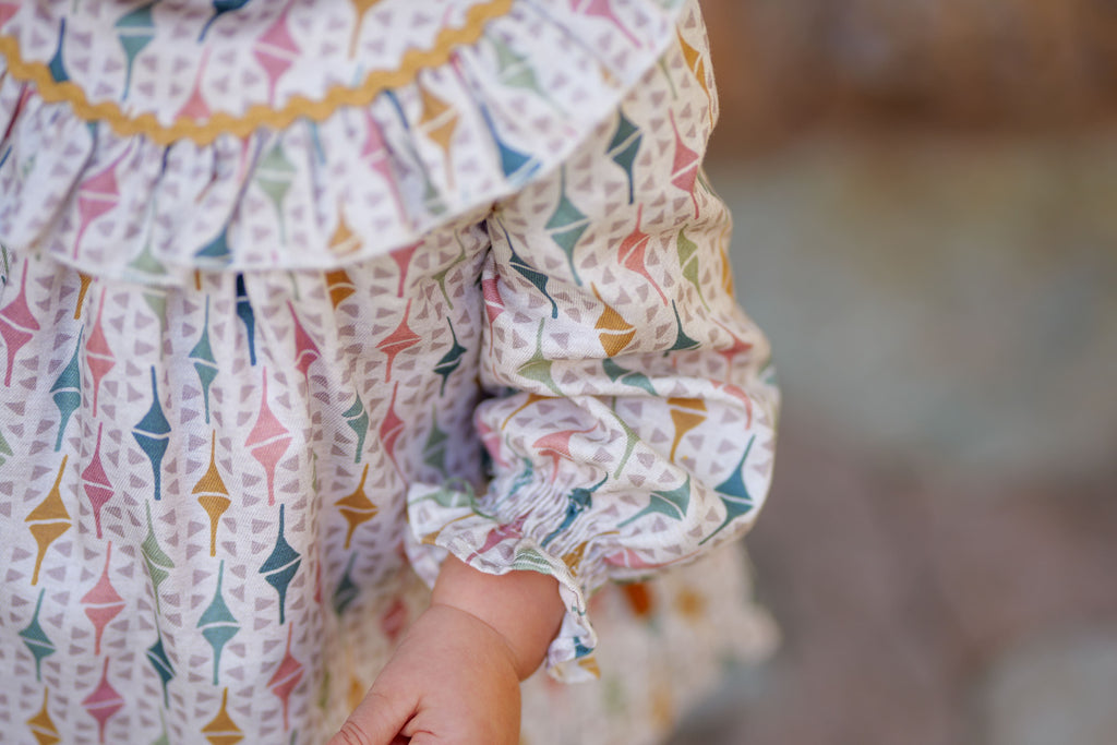 Vestido de bebé niña estampado geométrico | Cocote x Charanga