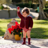 Chaqueta de bebé en tejido borreguito color burdeos con vivos estampados | Colección Cocote x Charanga