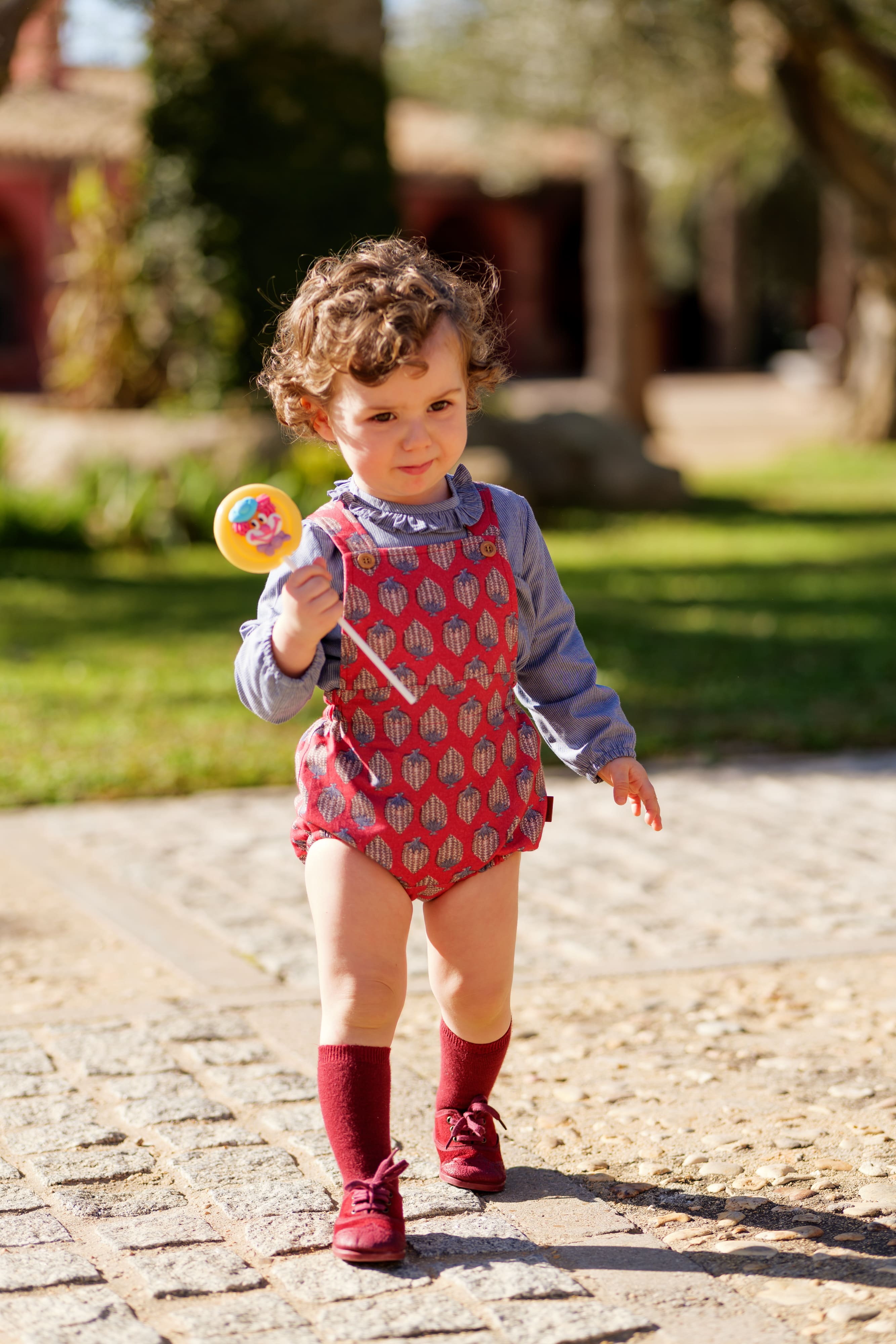 Blusa bebé de manga larga con volante cuello en azul  | Colección Cocote x Charanga