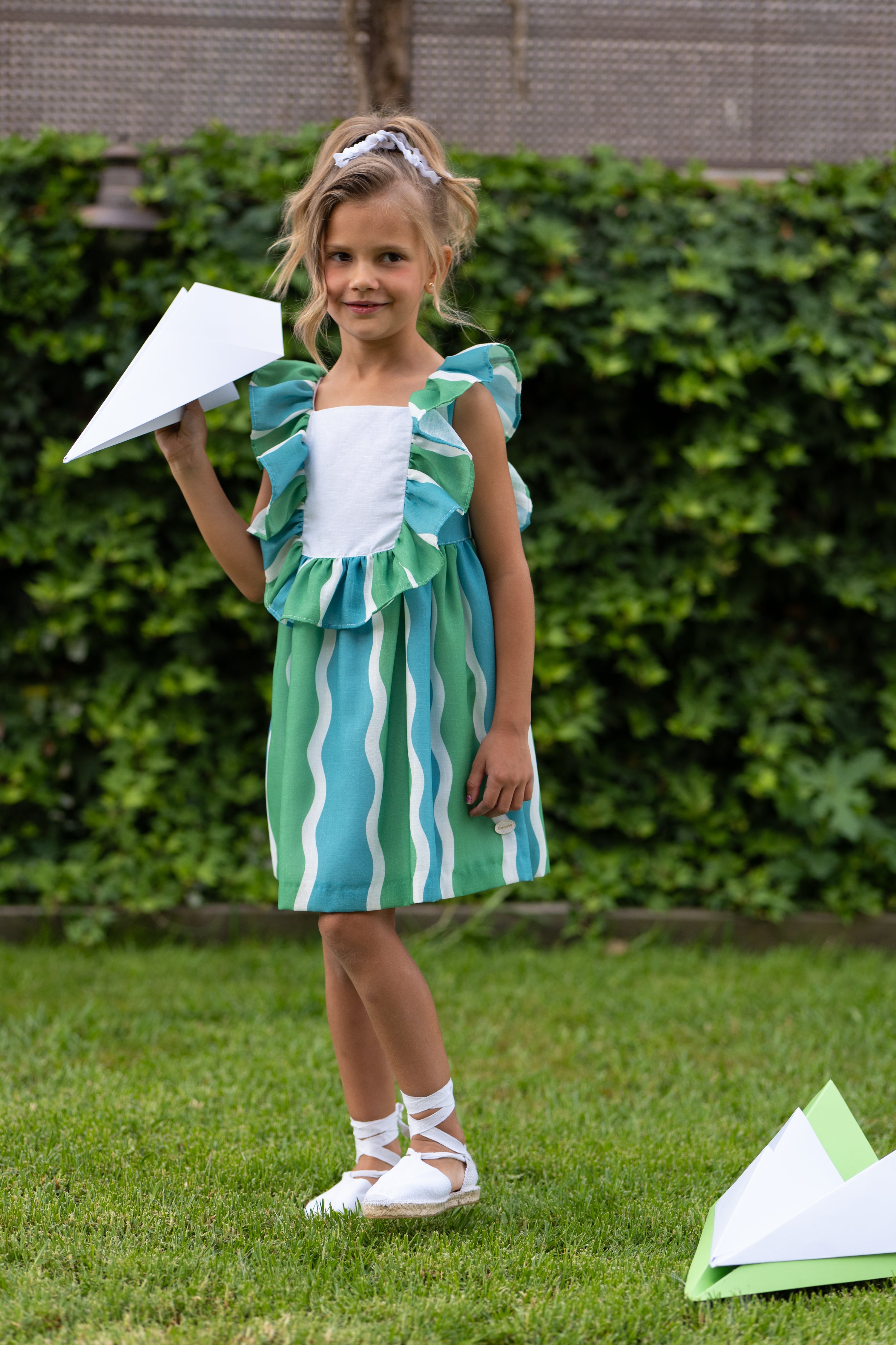 Vestido niña ondas verde y azul con volantes | Cocote by Charanga