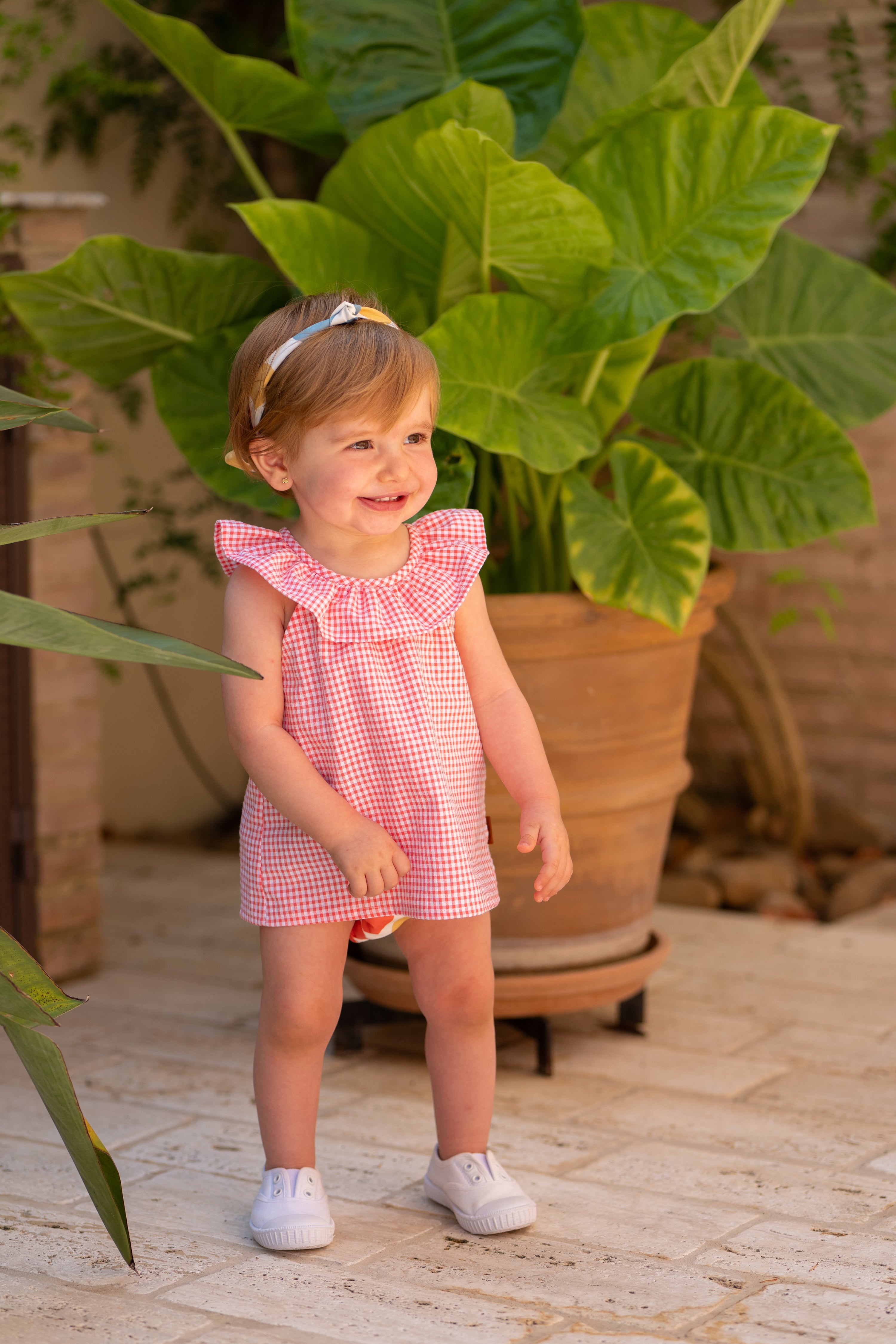 Blusa bebé vichy coral con volante | Cocote by Charanga