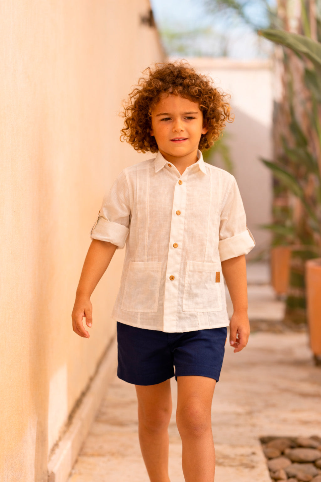 Camisa niño blanca con bolsillos | Cocote by Charanga