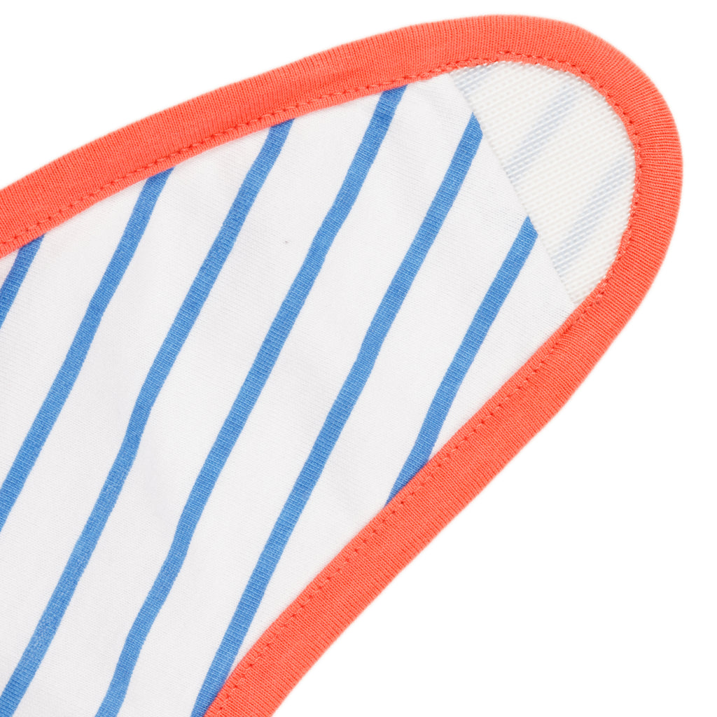 Babero a rayas azules recién nacido