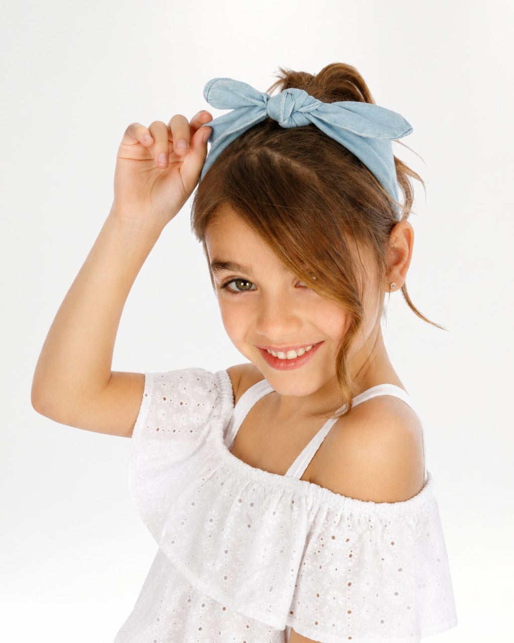 Diadema de niña con nudo azul denim