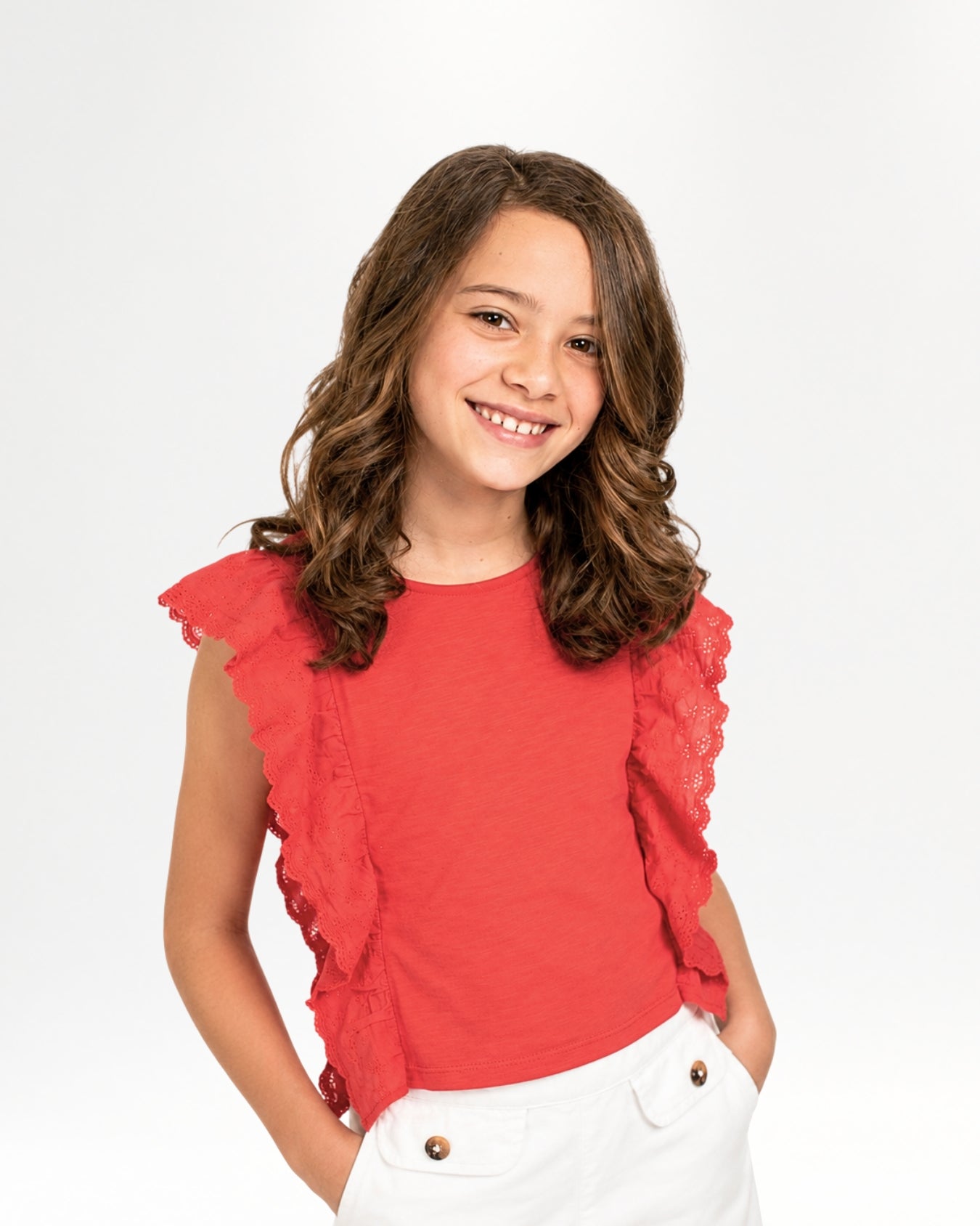 Camiseta de niña color rojo volantes