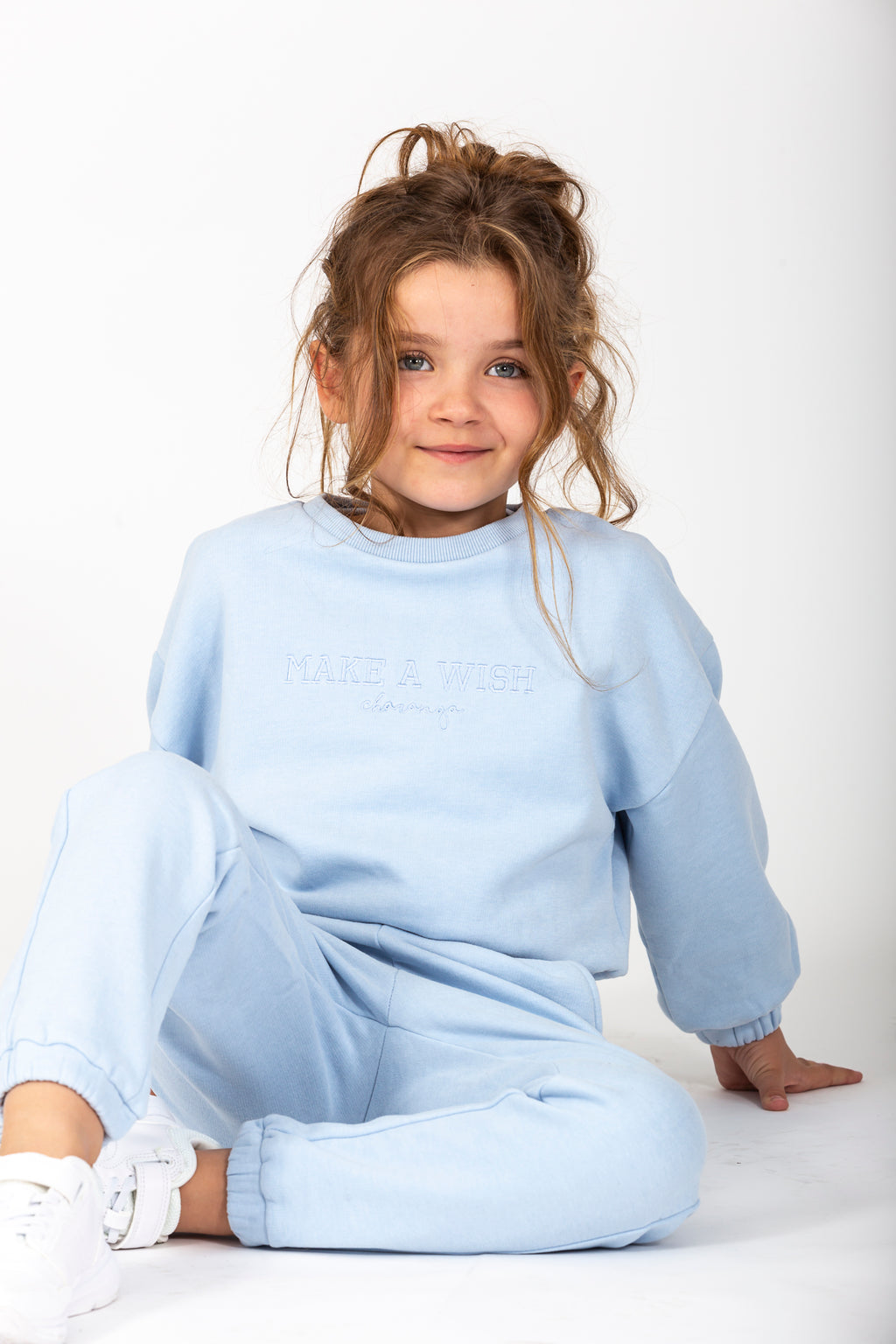 Sudadera de niña celeste Wish | Sin capucha