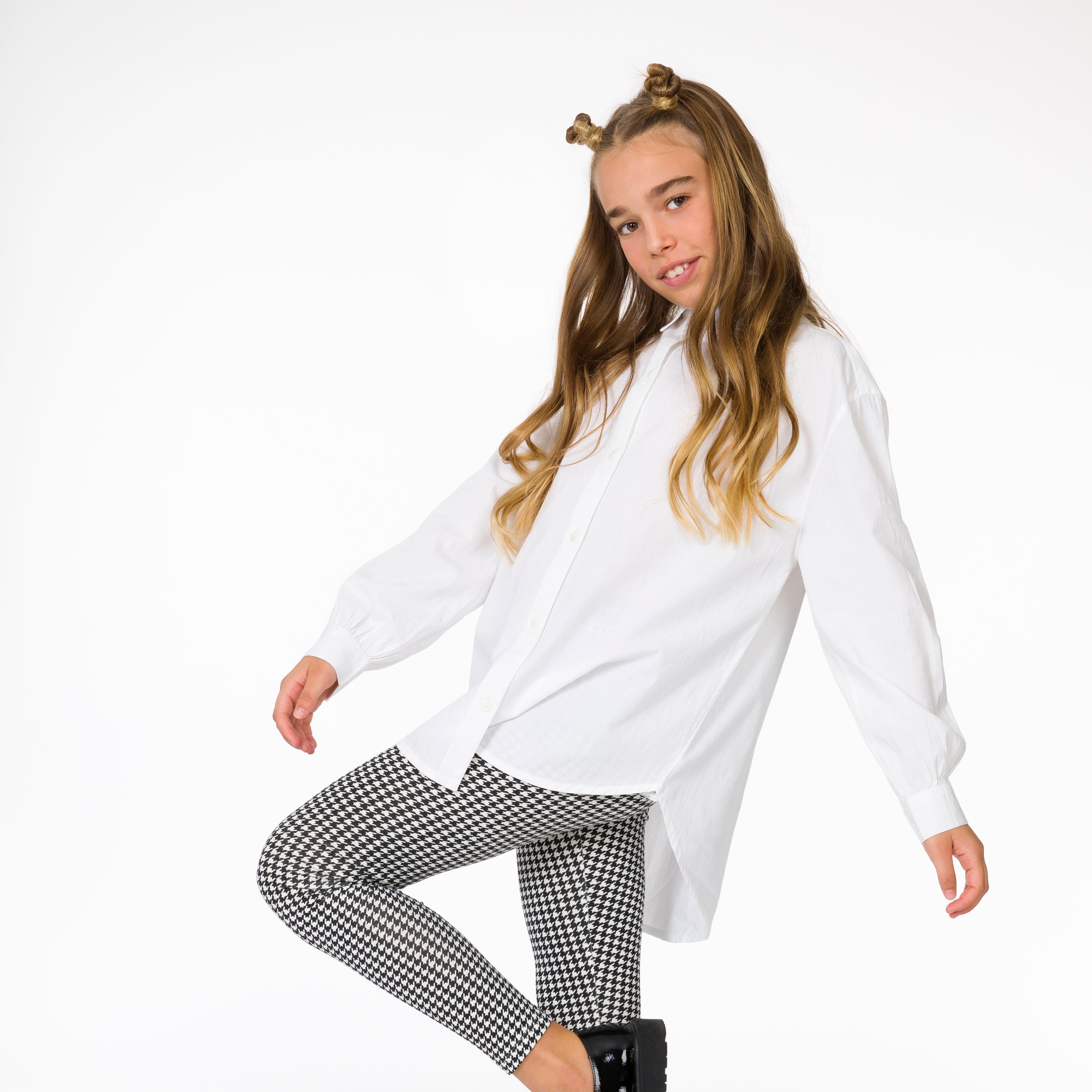 Camisa de niña blanca