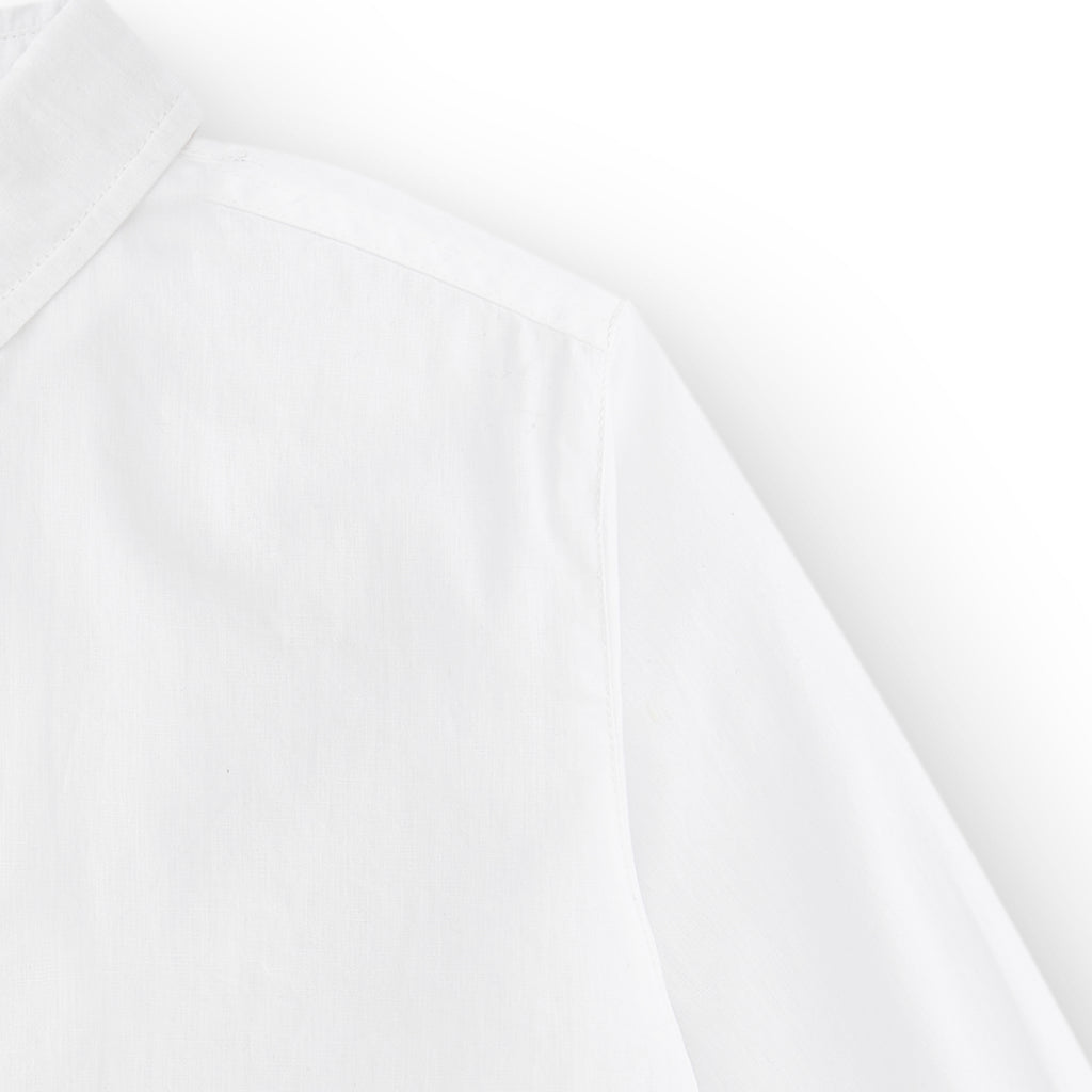 Camisa de niña blanca