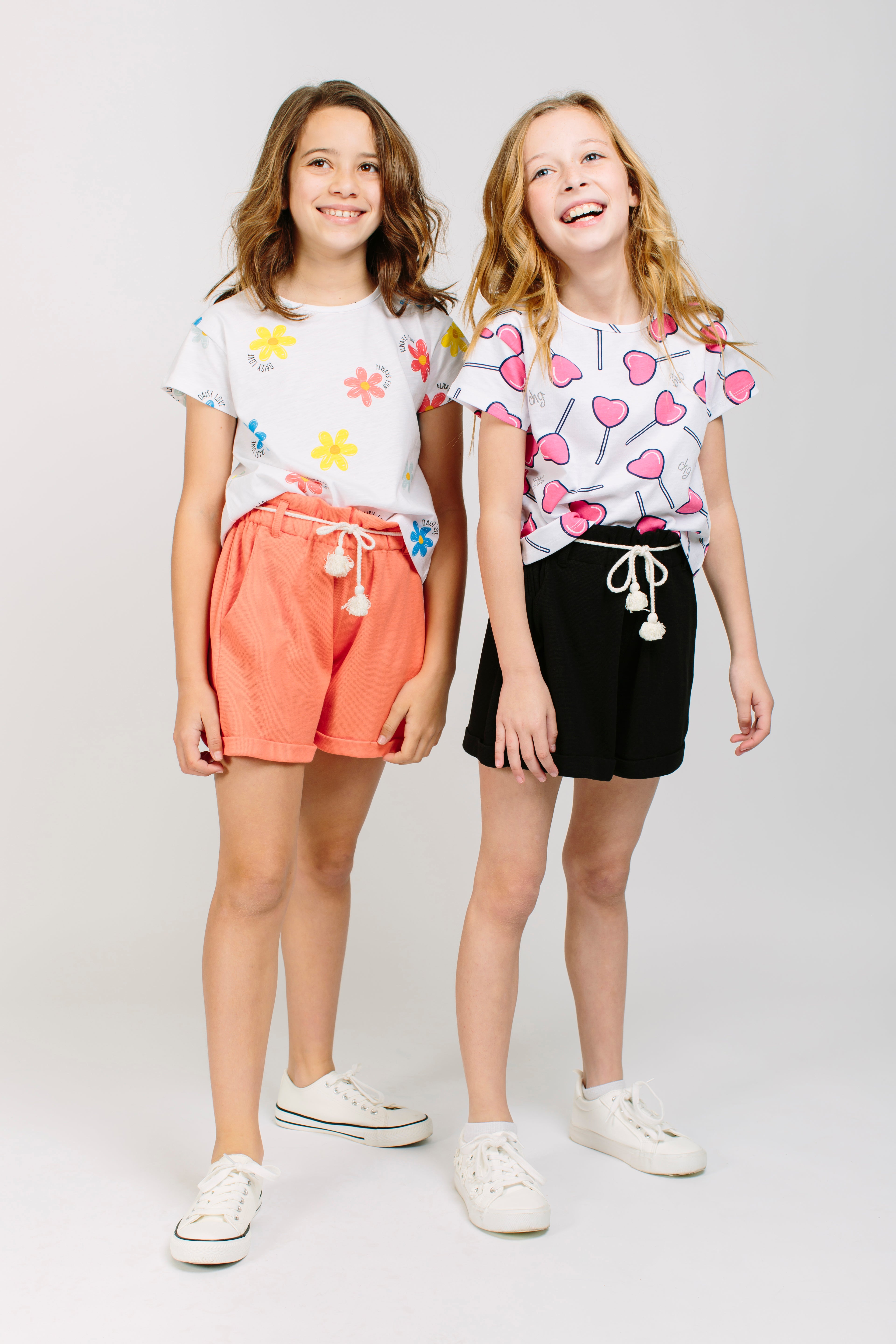 Camiseta de niña piruletas