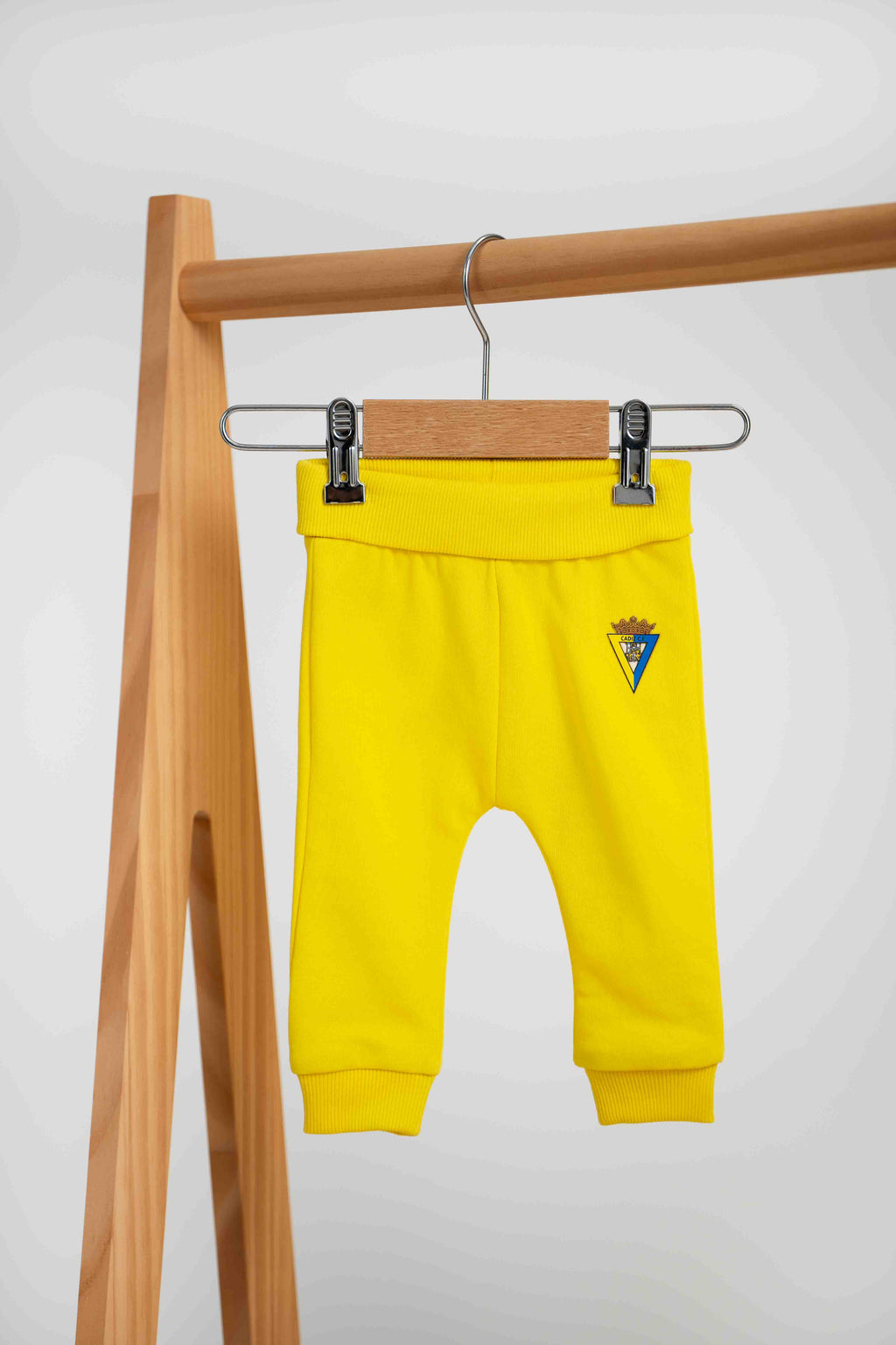 Pantalón amarillo recién nacido - Cádiz CF
