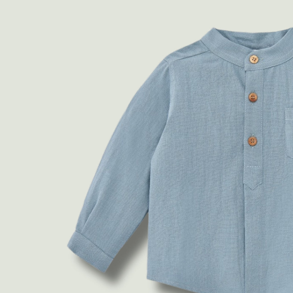 Camisa de niño celeste con mangas Cocote & Charanga