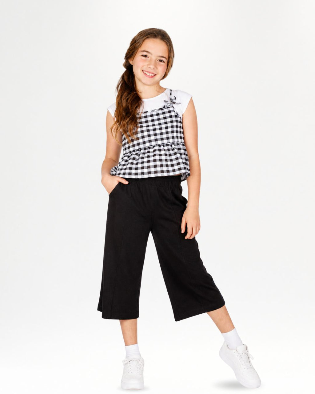Pantalón niña negro ancho con detalle lateral