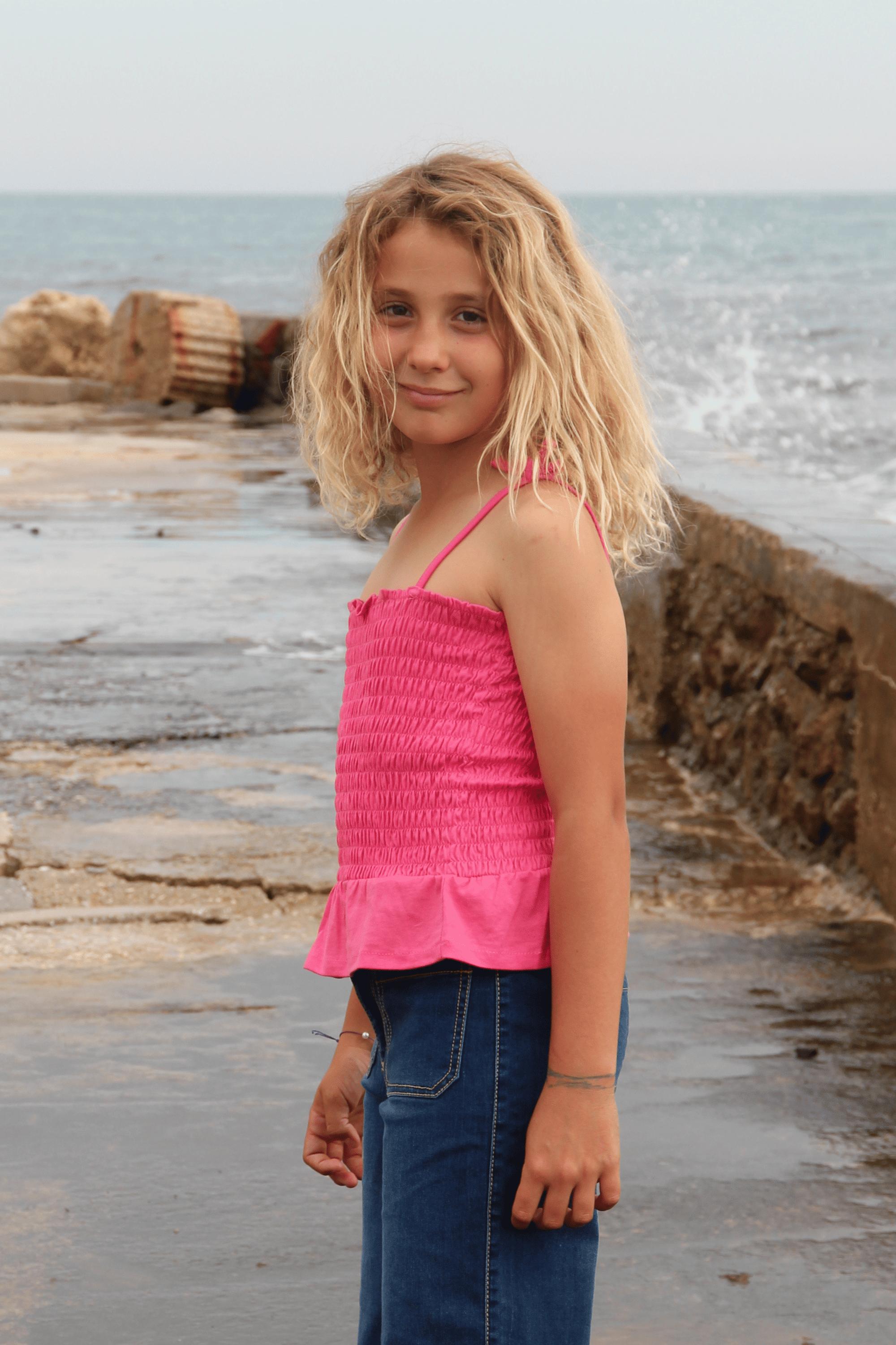 Camiseta de niña fucsia