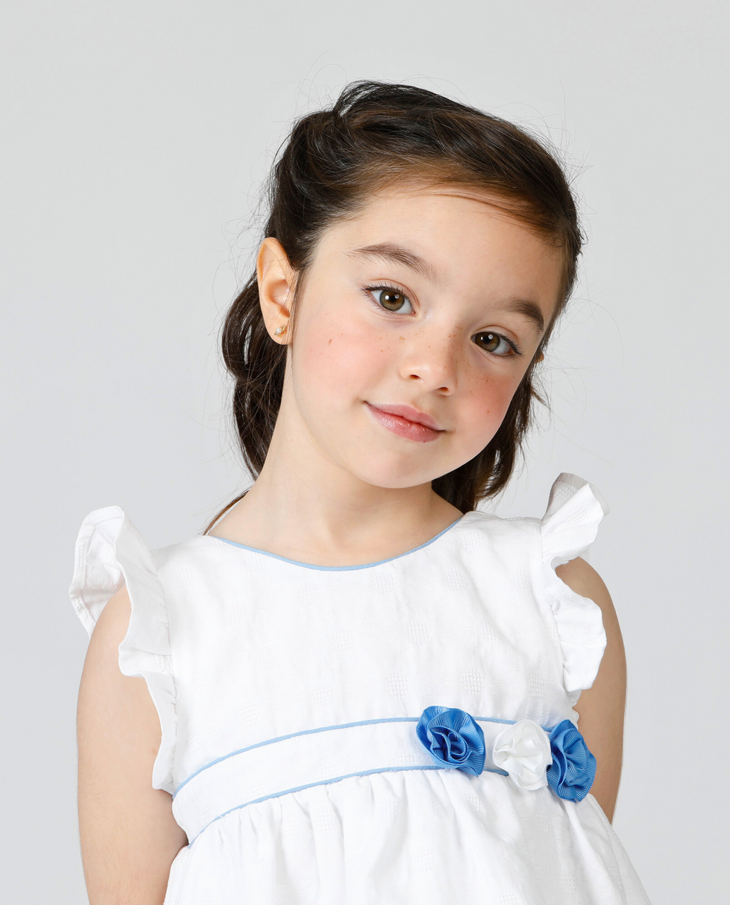 Abito bianco da bambina