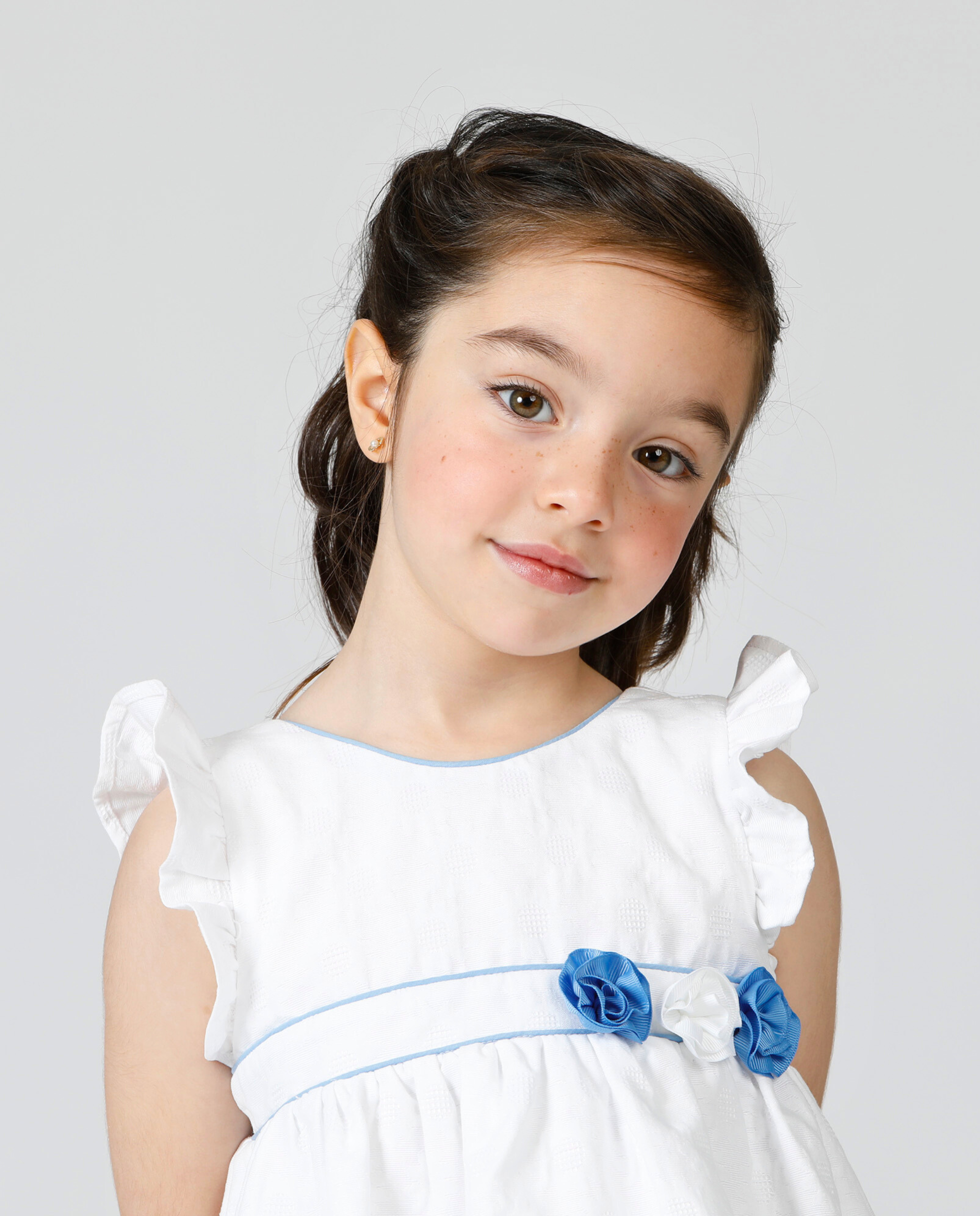 Abito bianco da bambina