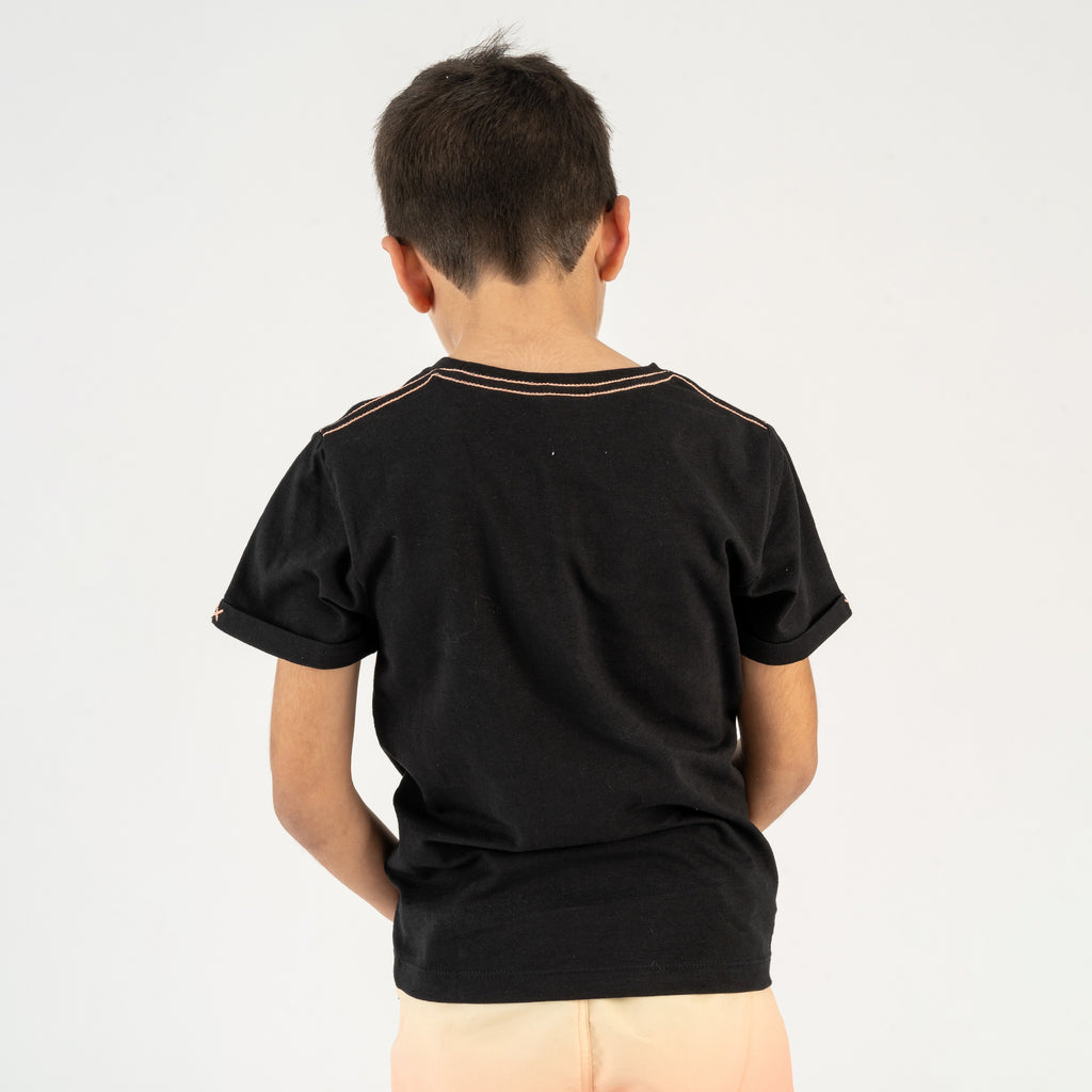 Camiseta de niño color negro VERANO/Outlet