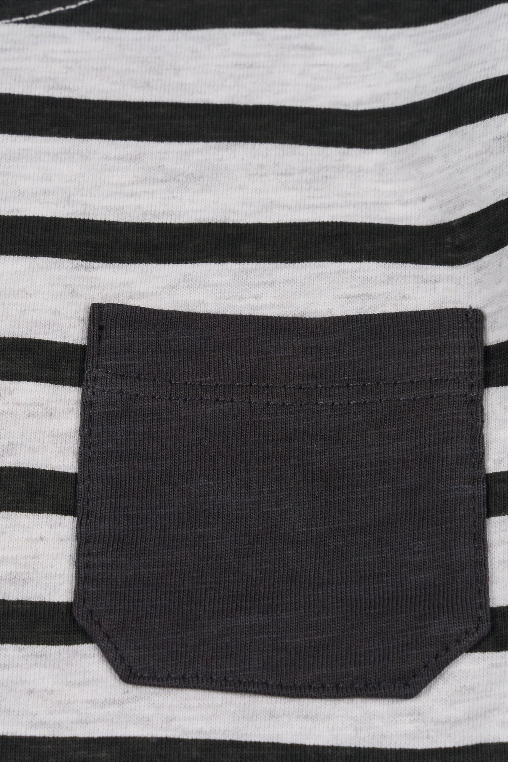 Camiseta de bebé de manga larga a rayas con bolsillo Outlet