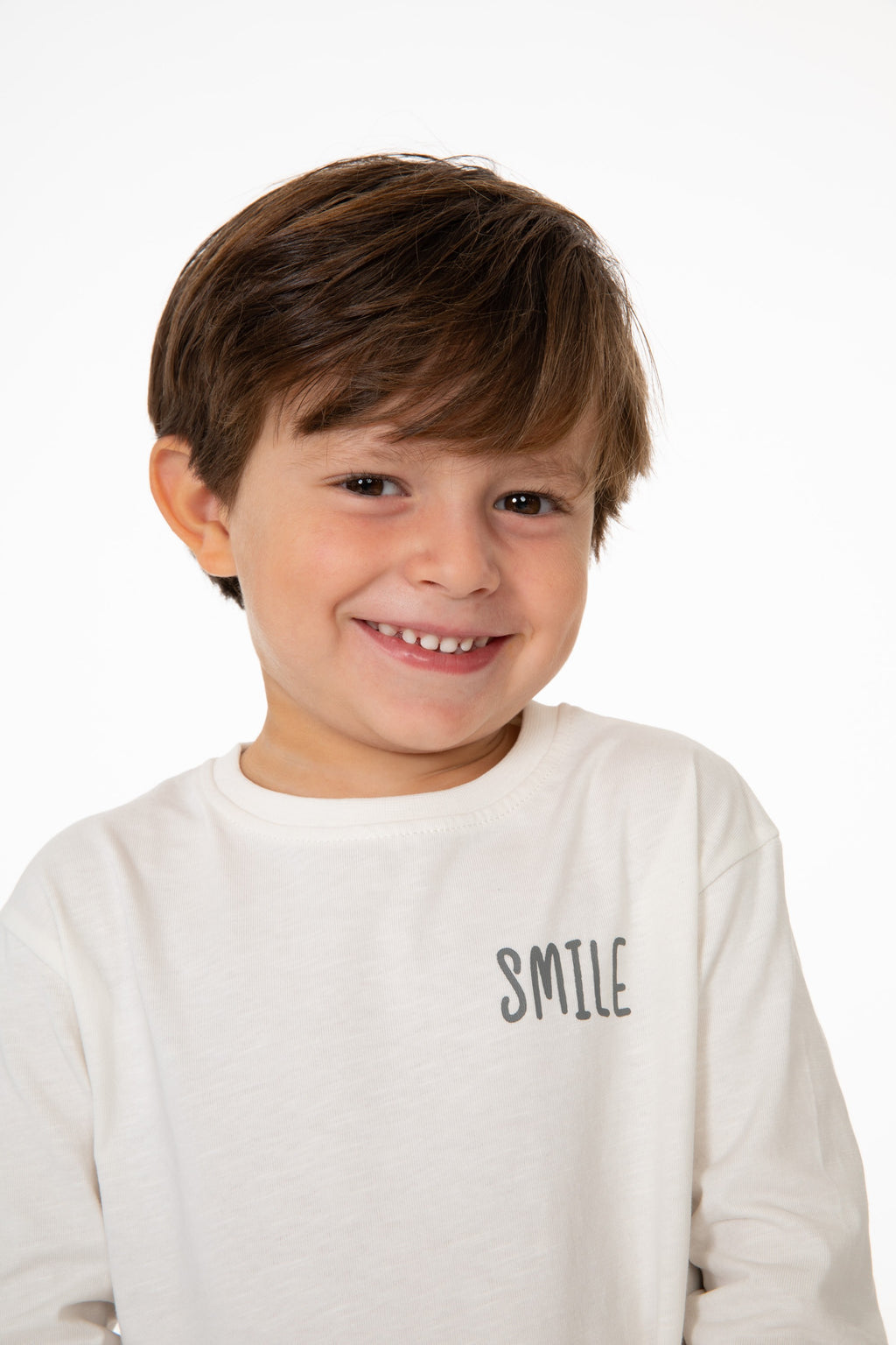 Camiseta en color crudo con texto smile Charanga