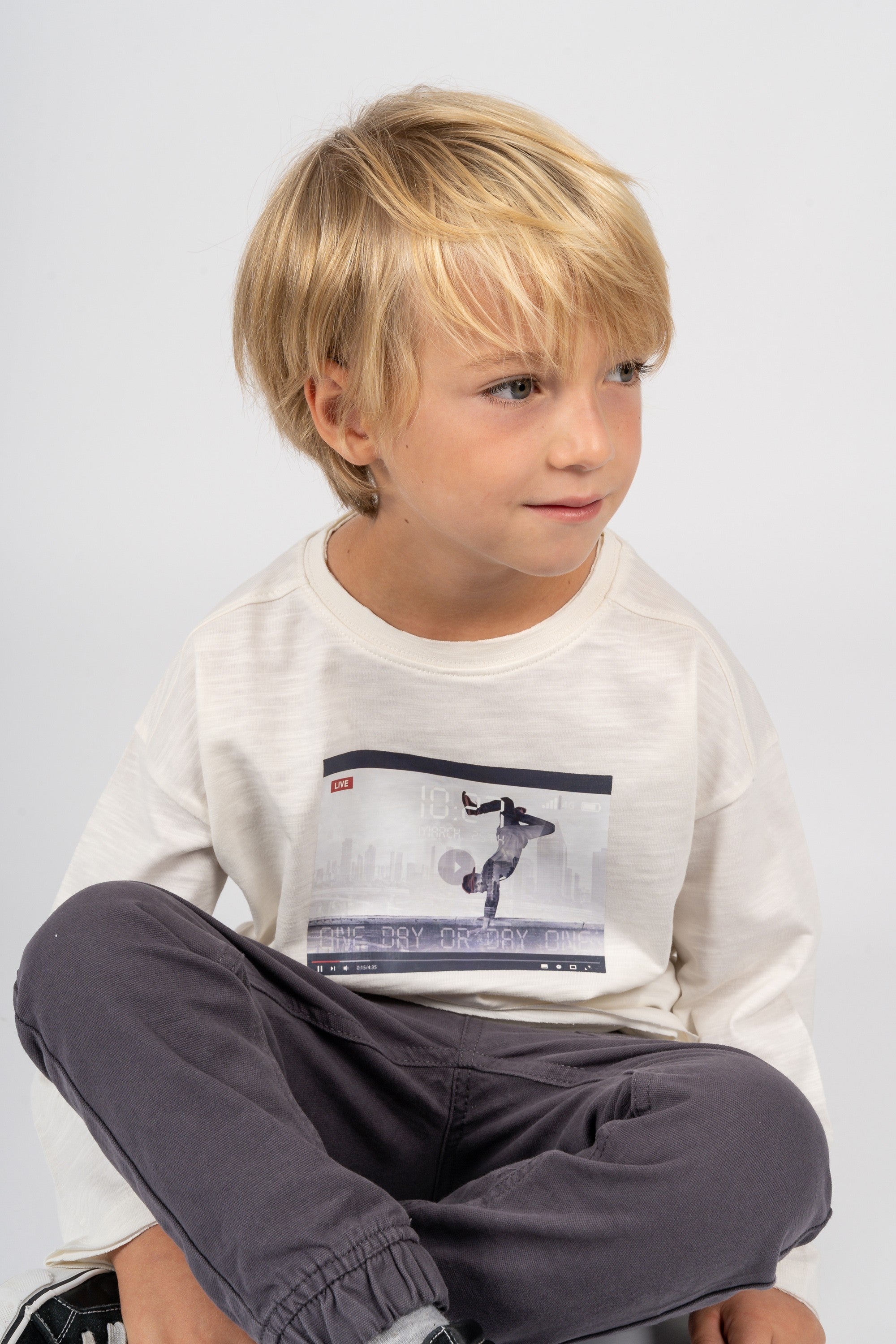 Camiseta de niño multicolor orgánica Outlet