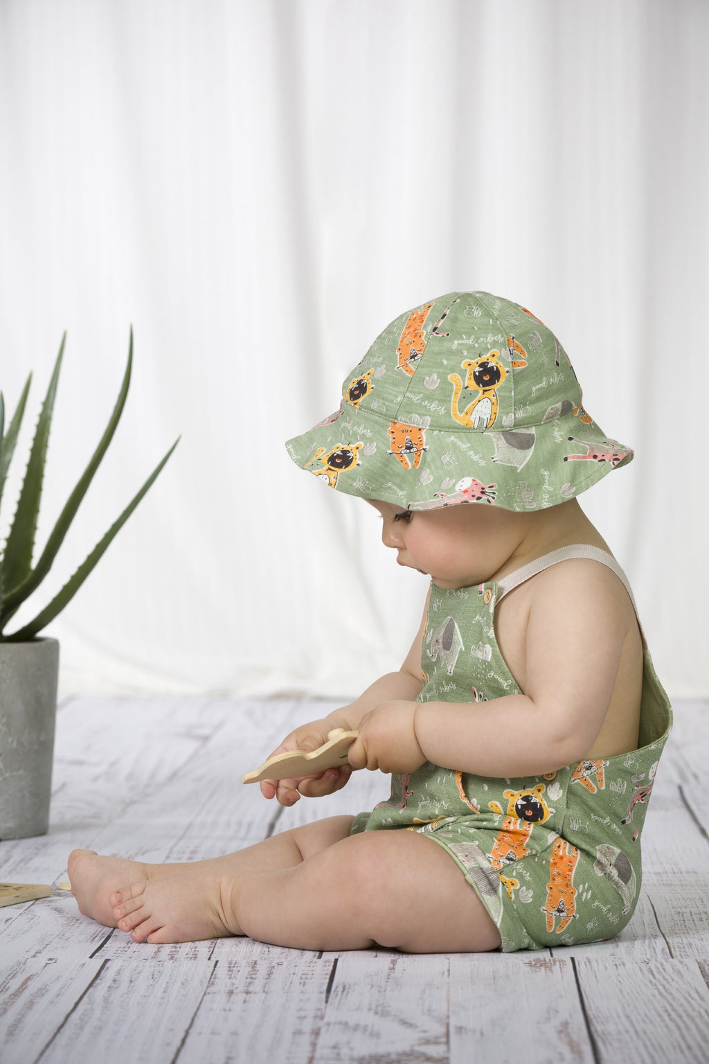 Gorro de recién nacido estampado VERANO/Outlet